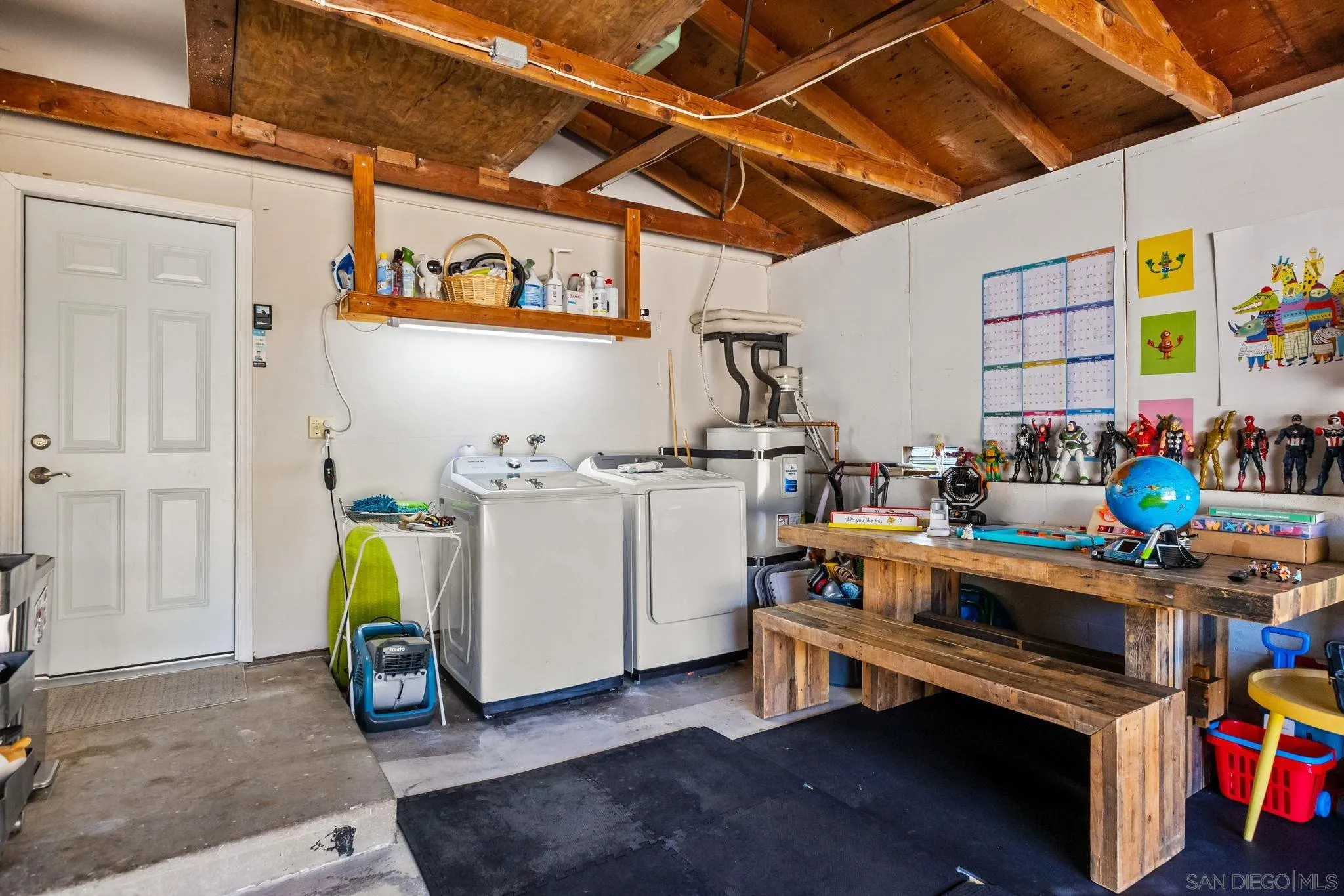 https://cdn.realtyfeed.com/cdn/127/260001829/69d5f9cb47e24ad9bf0a3d505bdc0e76.webp