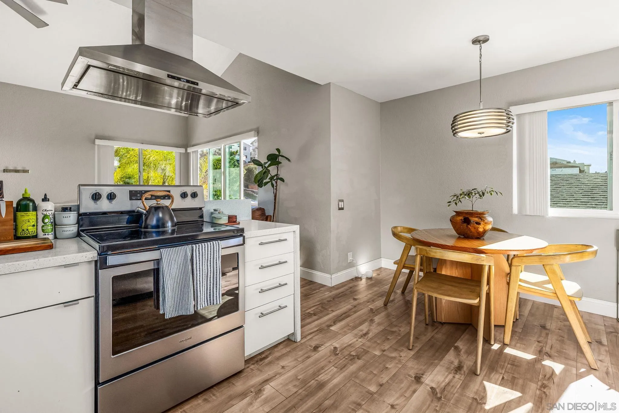 https://cdn.realtyfeed.com/cdn/127/260001829/83dc5621e2a3903e8382b9642430d615.webp