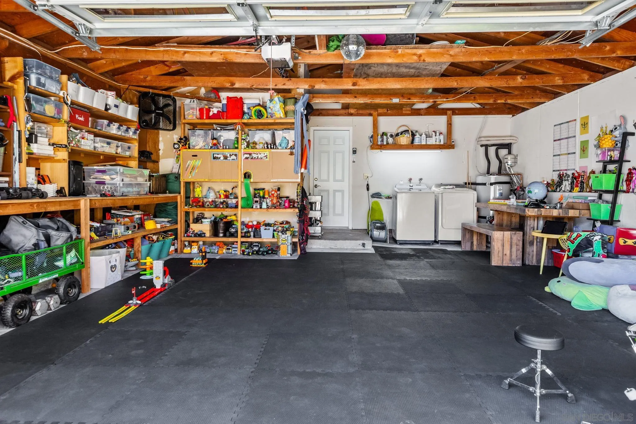 https://cdn.realtyfeed.com/cdn/127/260001829/ddd4da995fcc5d18d49871085e41a5ec.webp