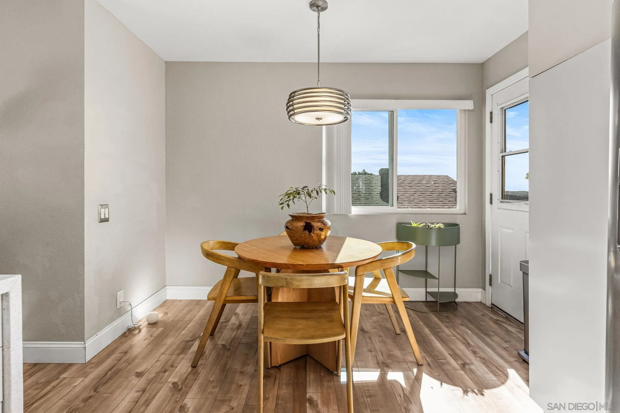 https://cdn.realtyfeed.com/cdn/127/260001829/fa836bd64c5fcf0b3f10b9c889d73606.webp