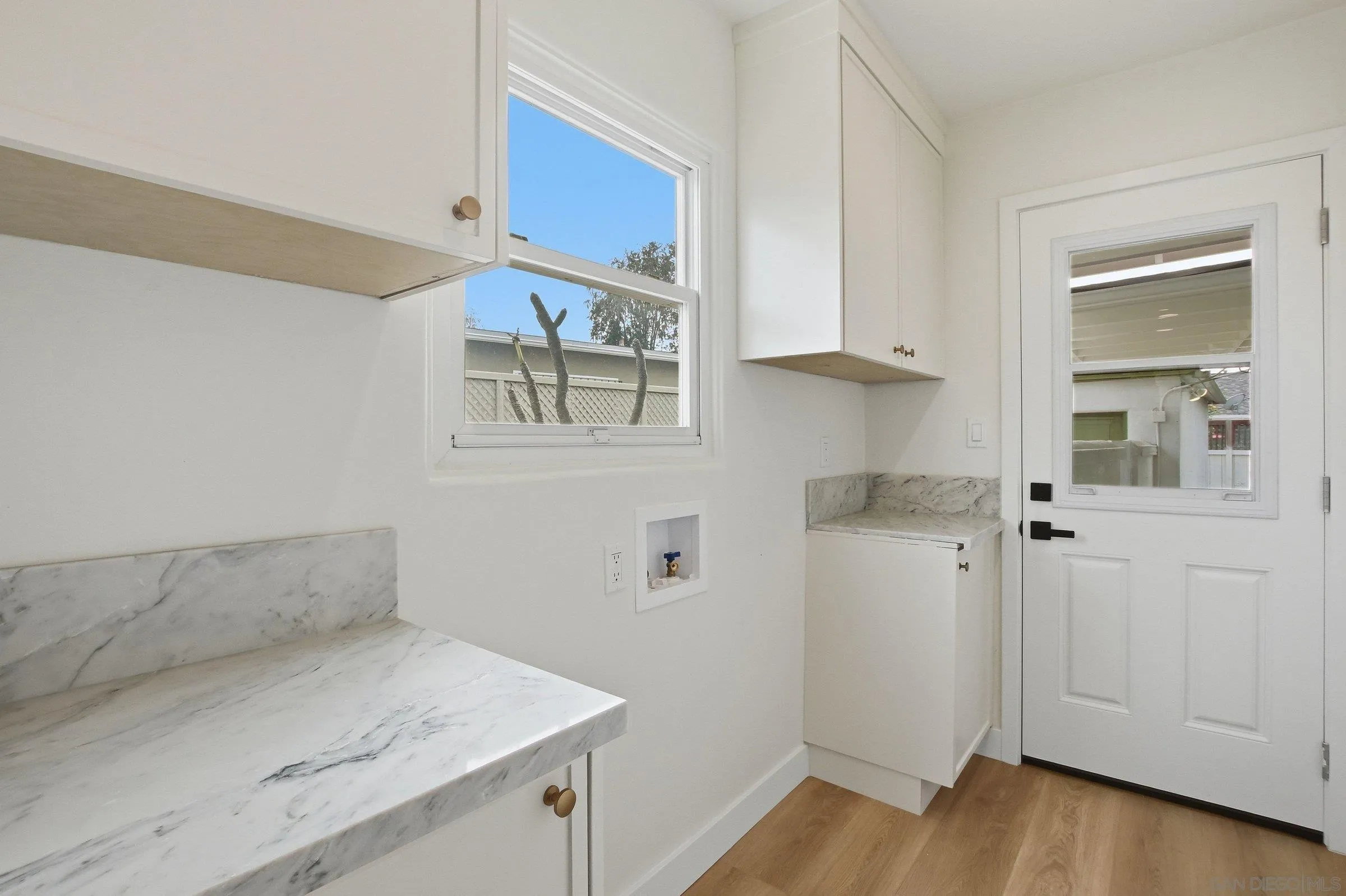 https://cdn.realtyfeed.com/cdn/127/260001830/735f755564a612d92be6f26ec7509643.webp