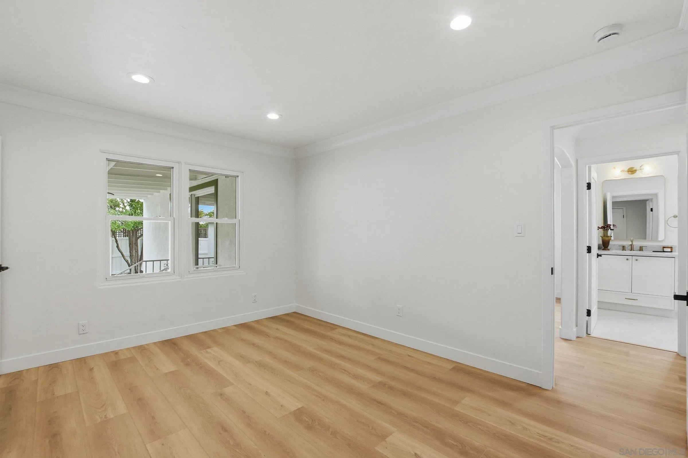 https://cdn.realtyfeed.com/cdn/127/260001830/a2084a785abe248b8dfc11caf38a9449.webp