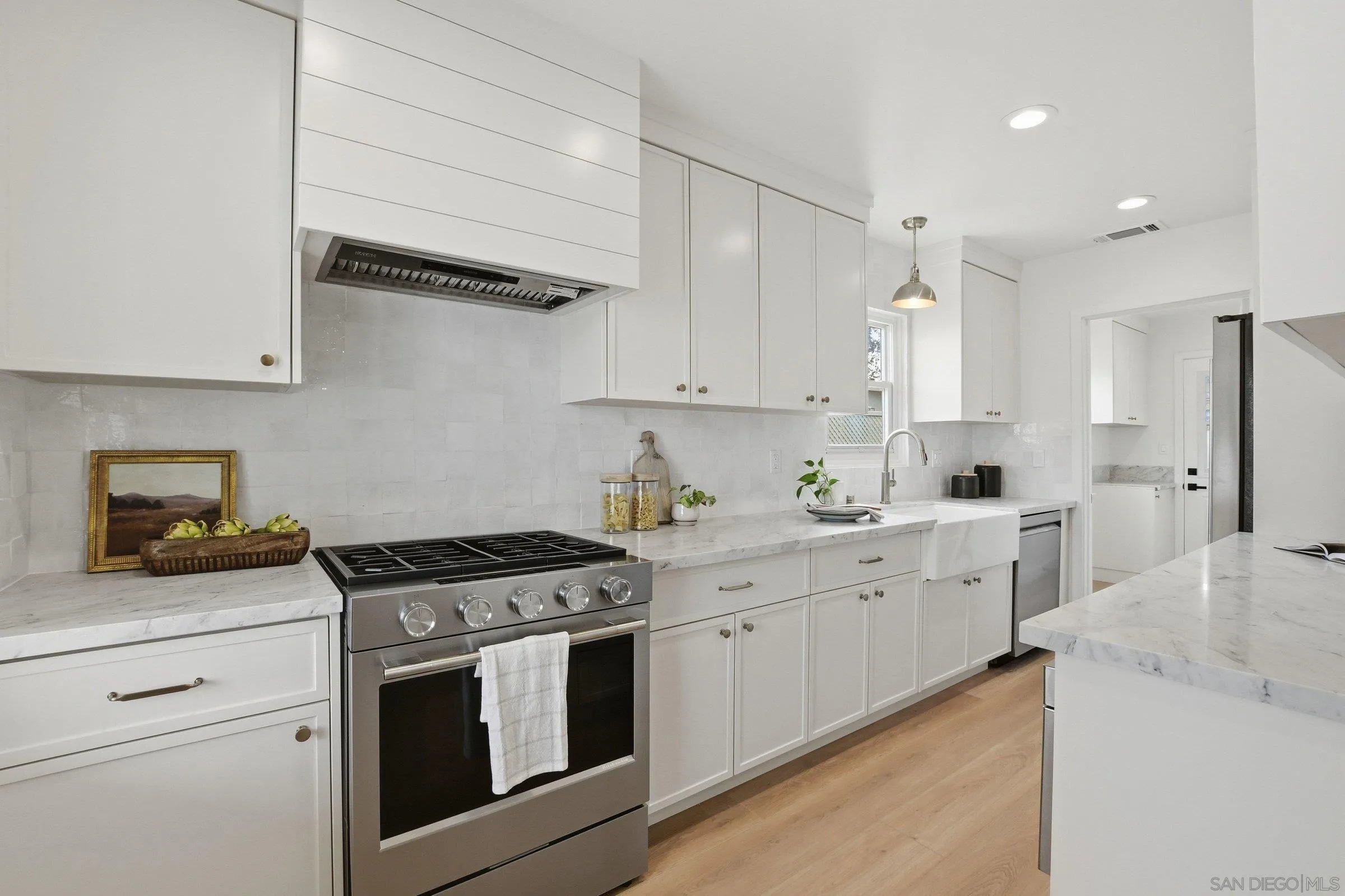 https://cdn.realtyfeed.com/cdn/127/260001830/b71c298d56ff5bda5f3a864747942c81.webp