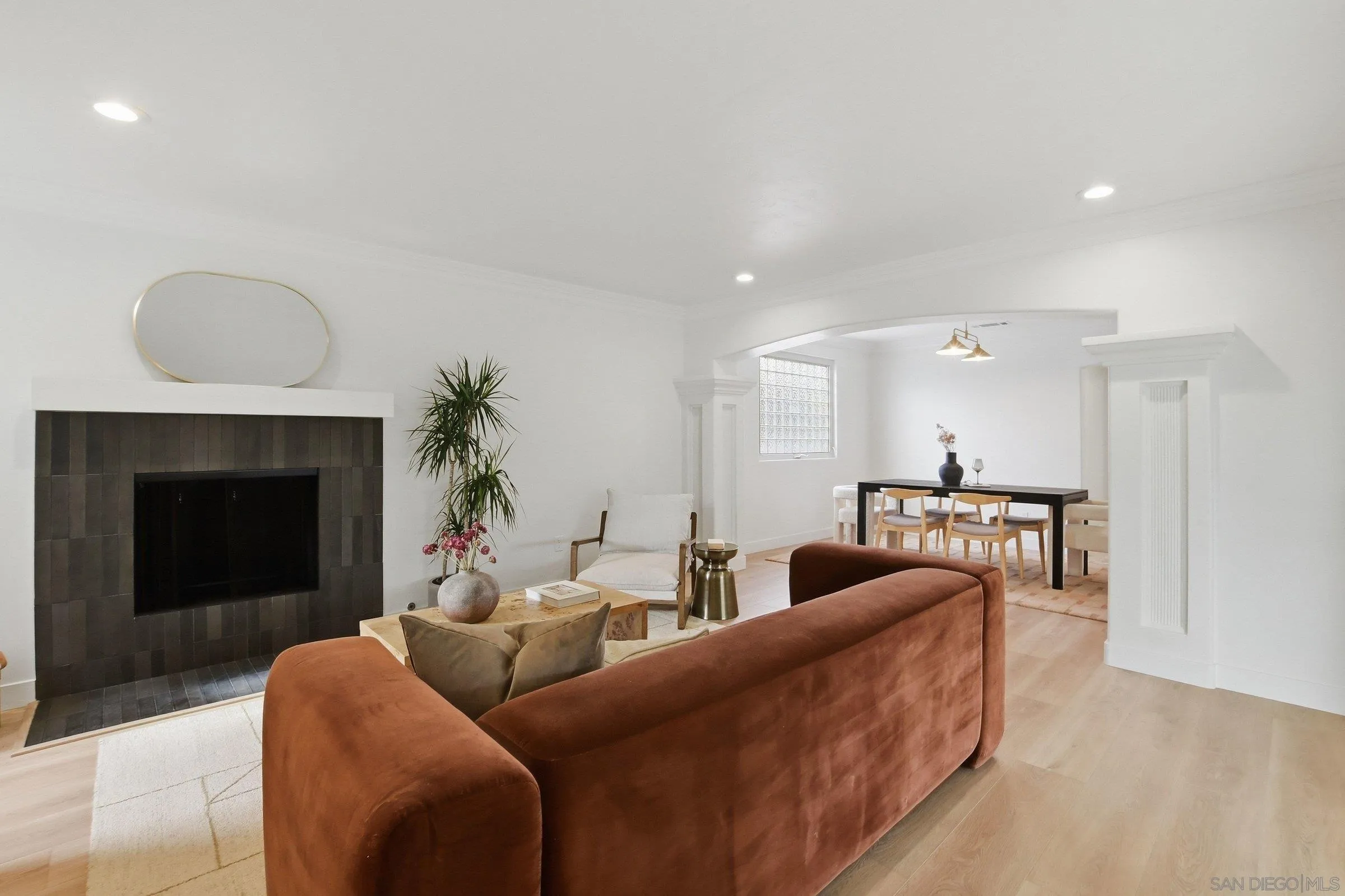 https://cdn.realtyfeed.com/cdn/127/260001830/bab7072333886da68ba7e95348d28c61.webp
