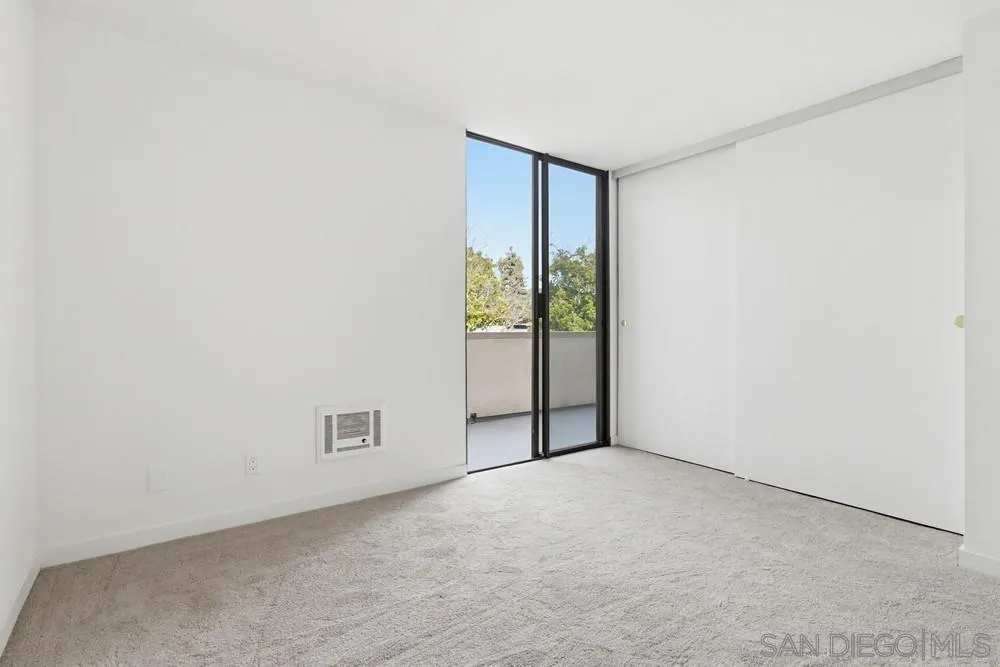 https://cdn.realtyfeed.com/cdn/127/260001831/2297f3e9022b8190db8b438534f3cd3b.webp