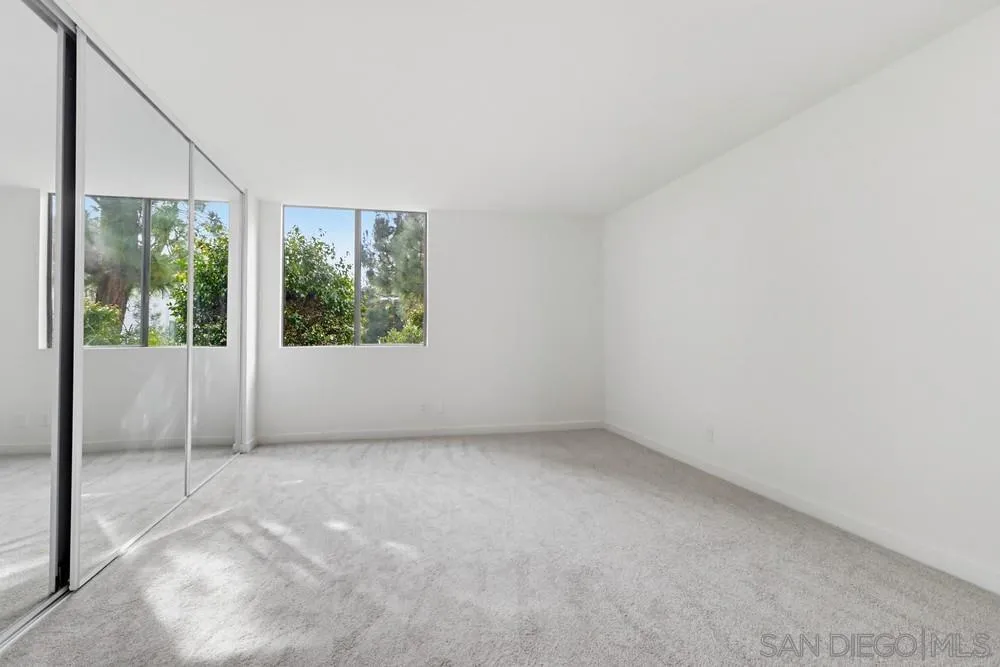 https://cdn.realtyfeed.com/cdn/127/260001831/26f6df47b3e04adc0215364e29e1c9d9.webp