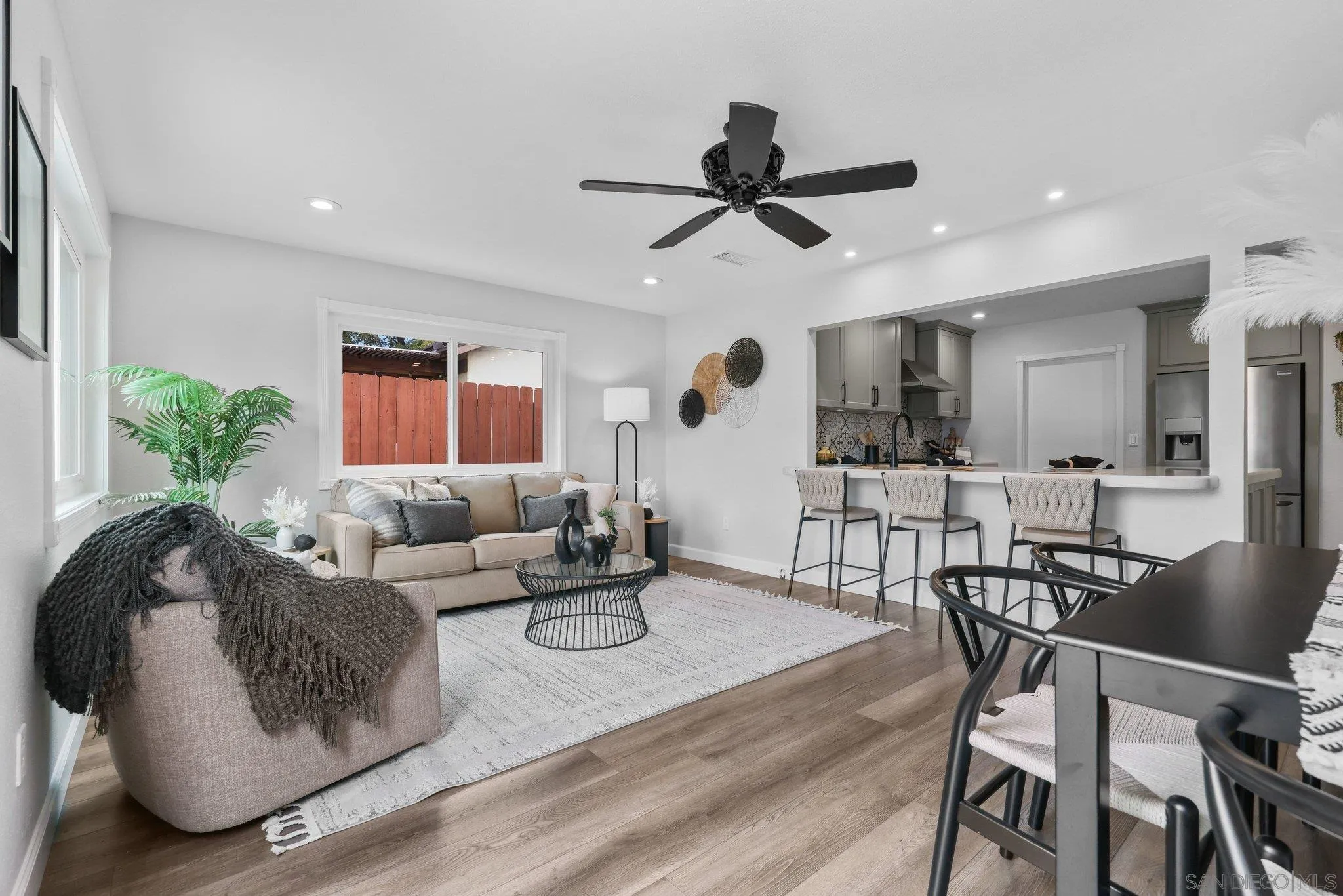 https://cdn.realtyfeed.com/cdn/127/260001833/135d0282a9b92c7c64b5ce10260185fc.webp