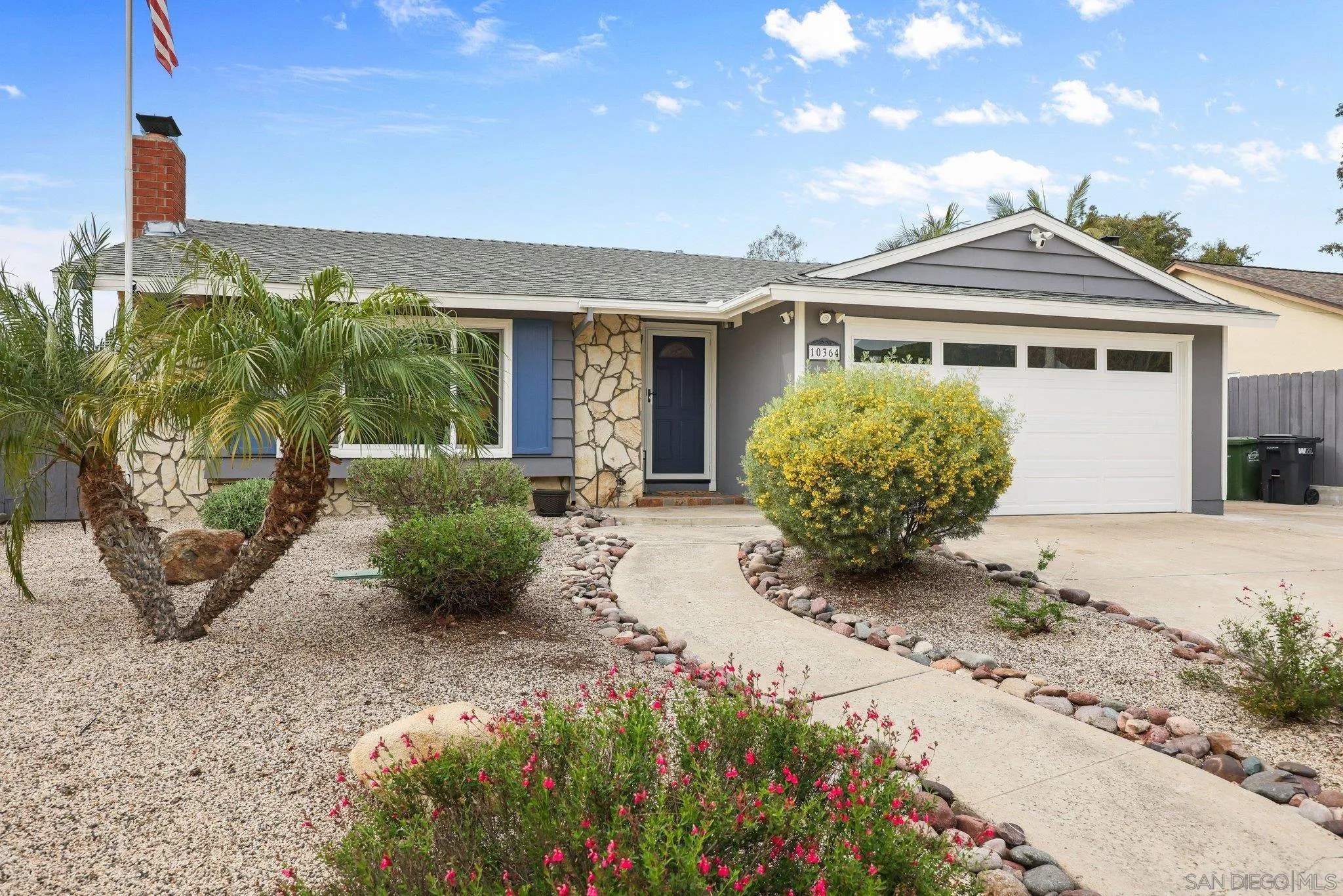 https://cdn.realtyfeed.com/cdn/127/260001833/ab165a3e7c7c5c87a4b4c2374434b7c6.webp