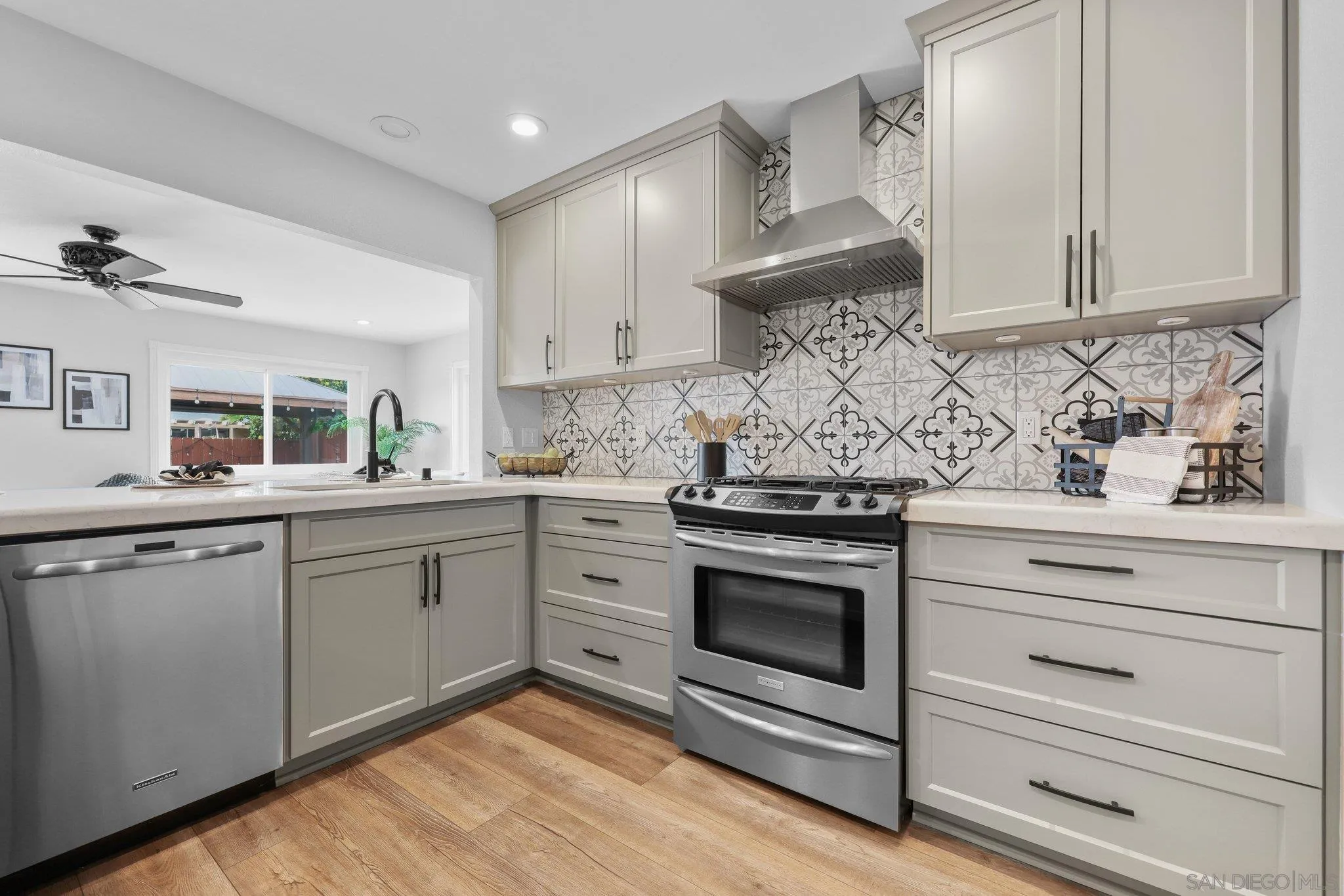 https://cdn.realtyfeed.com/cdn/127/260001833/c34347c2f1faf8dcfdc269560018e755.webp