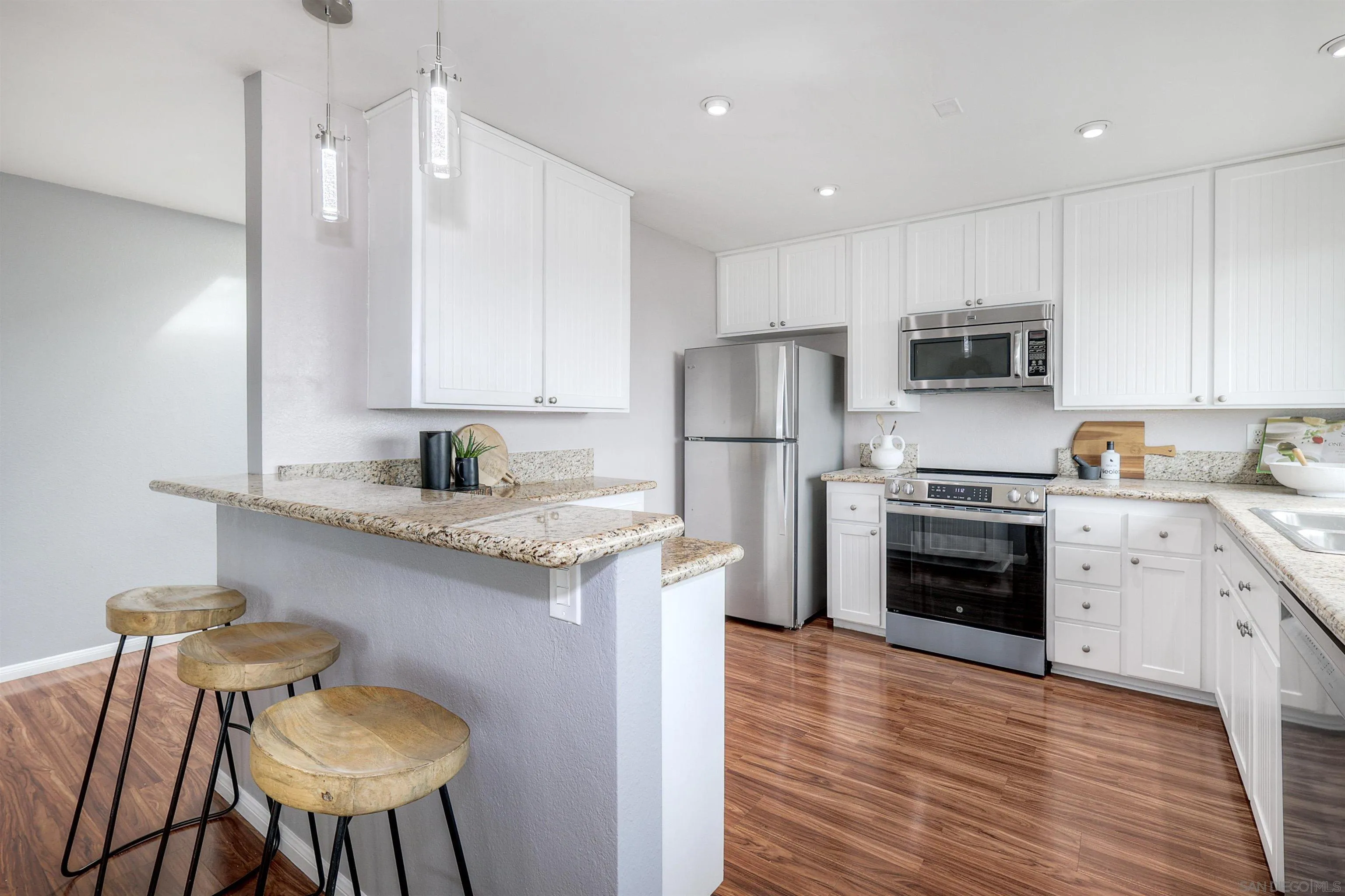 https://cdn.realtyfeed.com/cdn/127/260001836/8e3ed401a3570001d4d91e7bf1129e56.webp