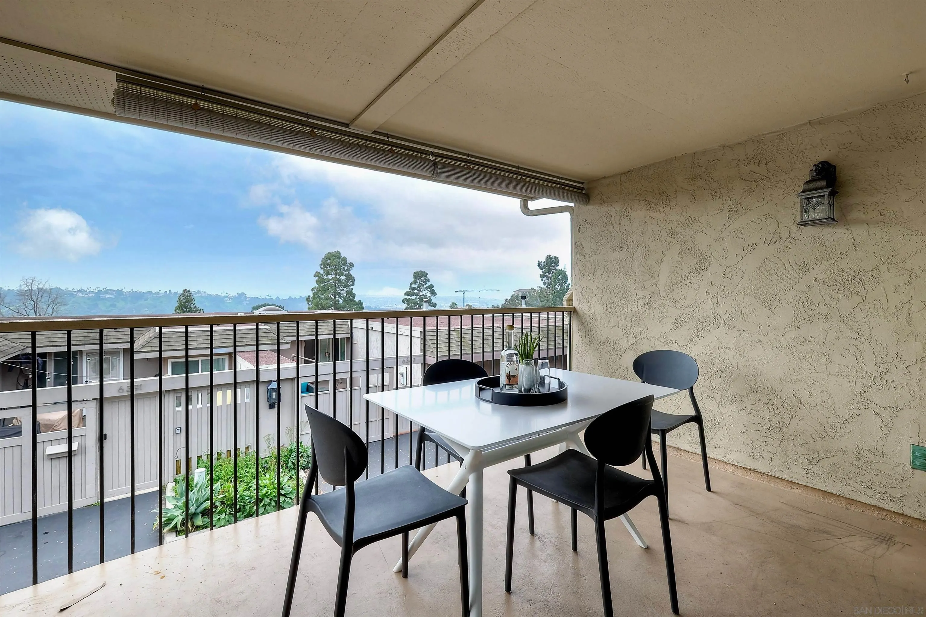 https://cdn.realtyfeed.com/cdn/127/260001836/e46d3e0a91939bb5371bbff2942ffab9.webp