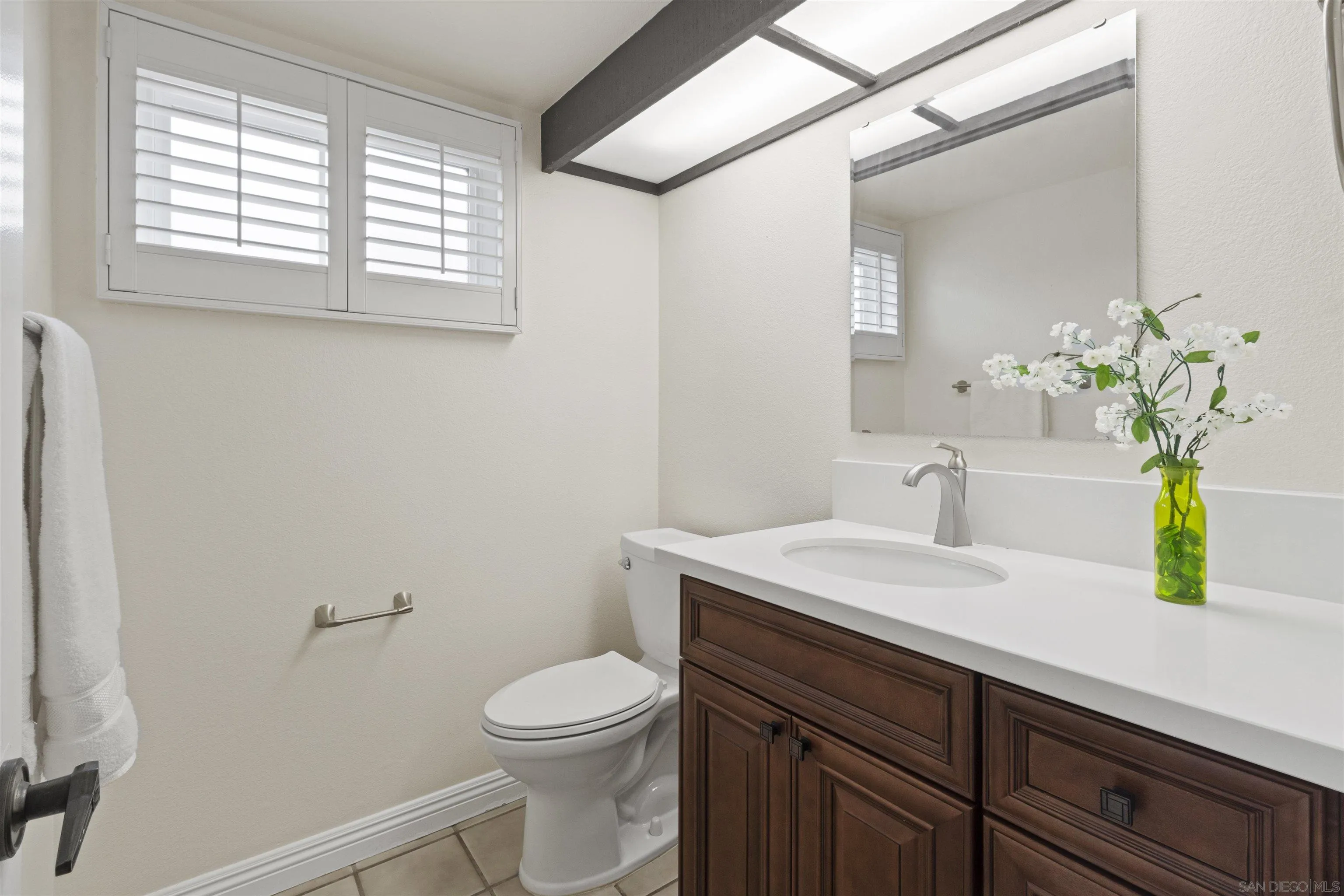 https://cdn.realtyfeed.com/cdn/127/260001838/27aede036bf07815c39300b744b14723.webp