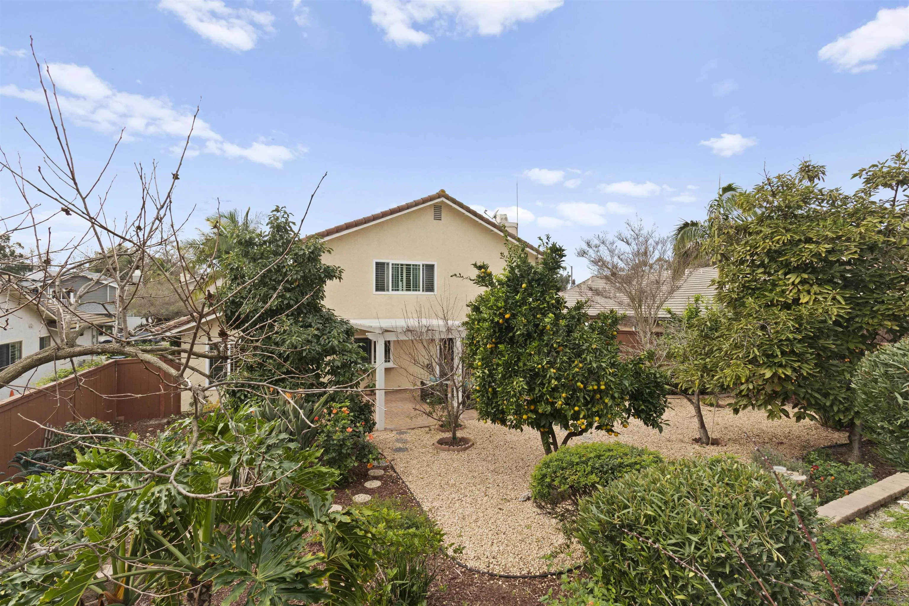 https://cdn.realtyfeed.com/cdn/127/260001838/c1e92651ad743c7a1df28ab6005e9f56.webp