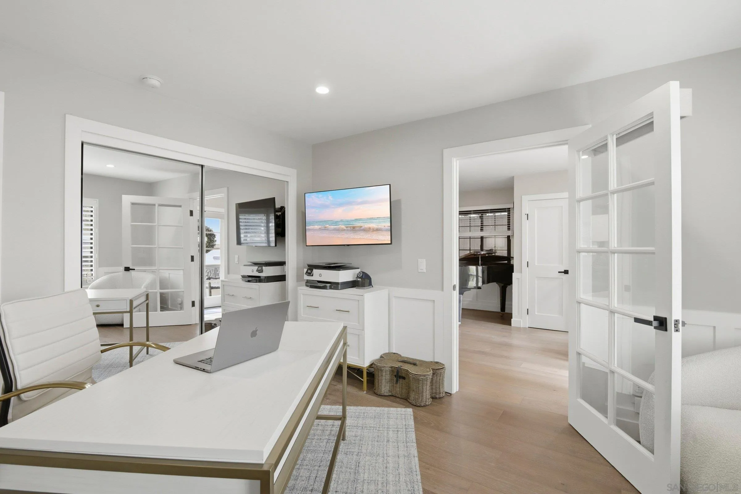 https://cdn.realtyfeed.com/cdn/127/260001842/129903964a8db5dc91773ff4d2cff300.webp