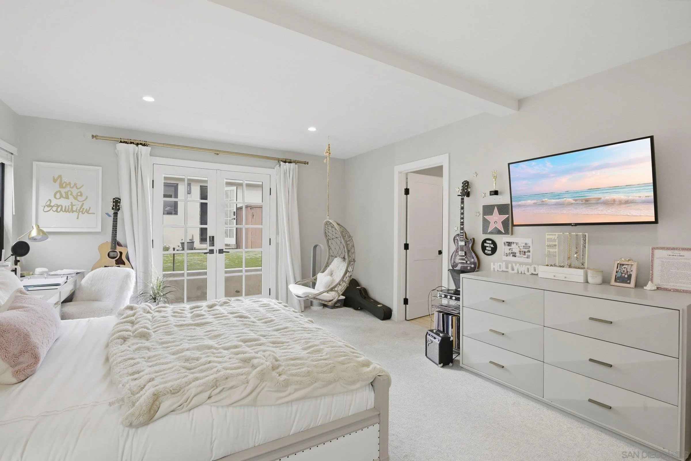 https://cdn.realtyfeed.com/cdn/127/260001842/2d3ba1084545e037c5b3d1722f9ad5c5.webp