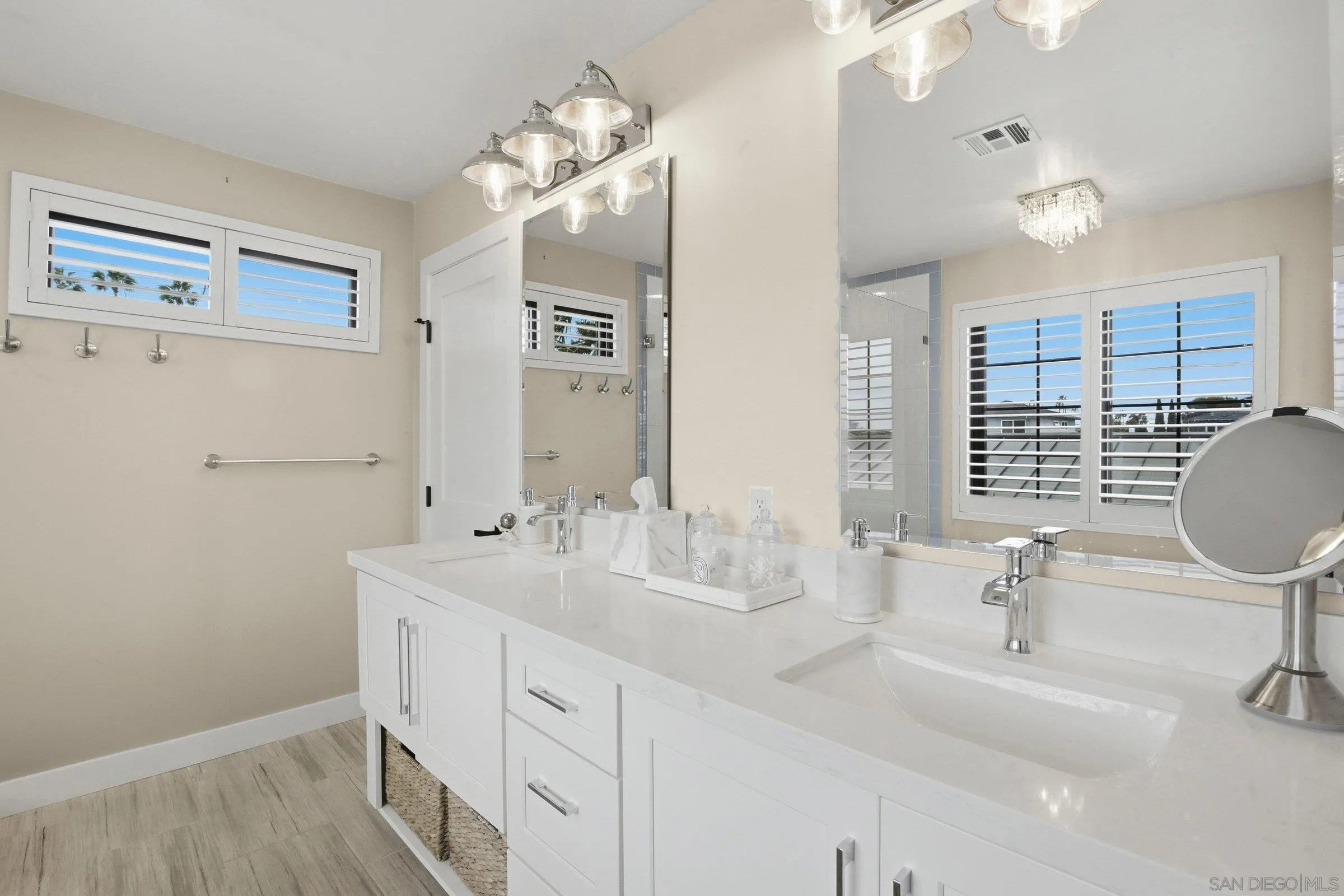 https://cdn.realtyfeed.com/cdn/127/260001842/4f7e97d1e4db5df7581090f22040ccaf.webp