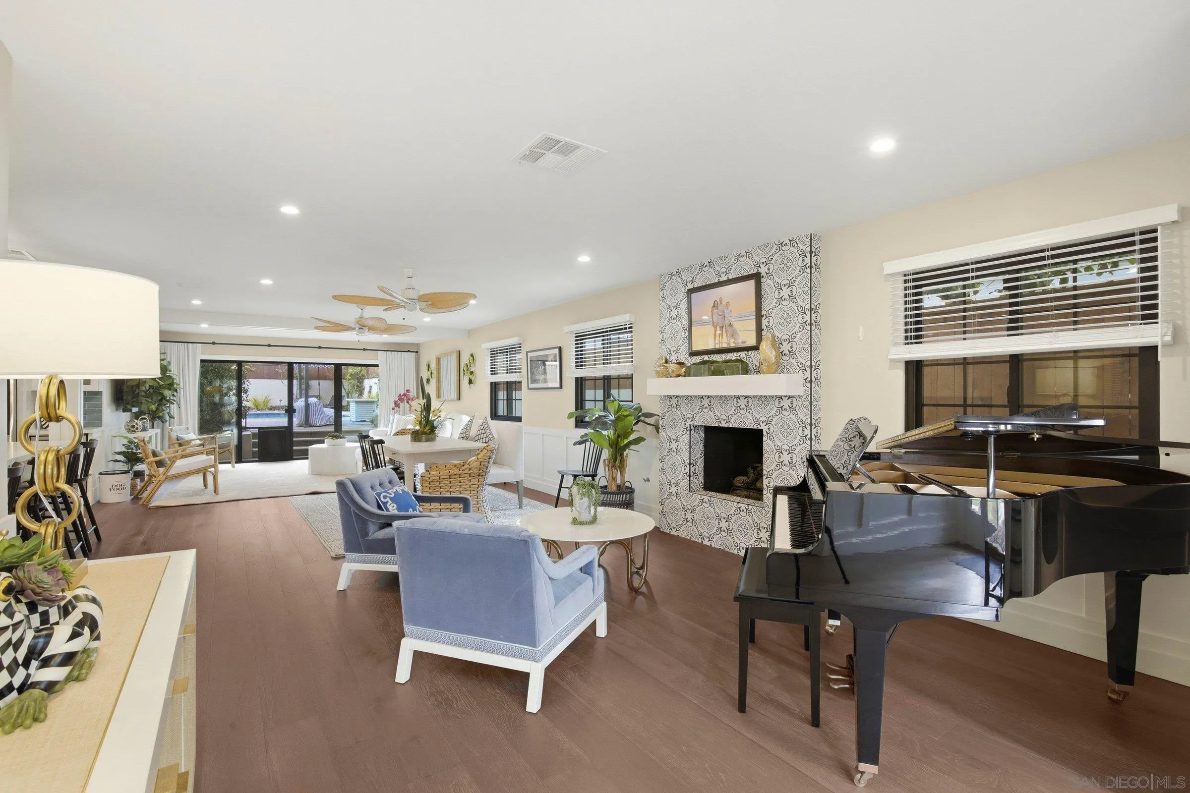 https://cdn.realtyfeed.com/cdn/127/260001842/7b58a910489a23a67a10c775b20b7ba5.webp