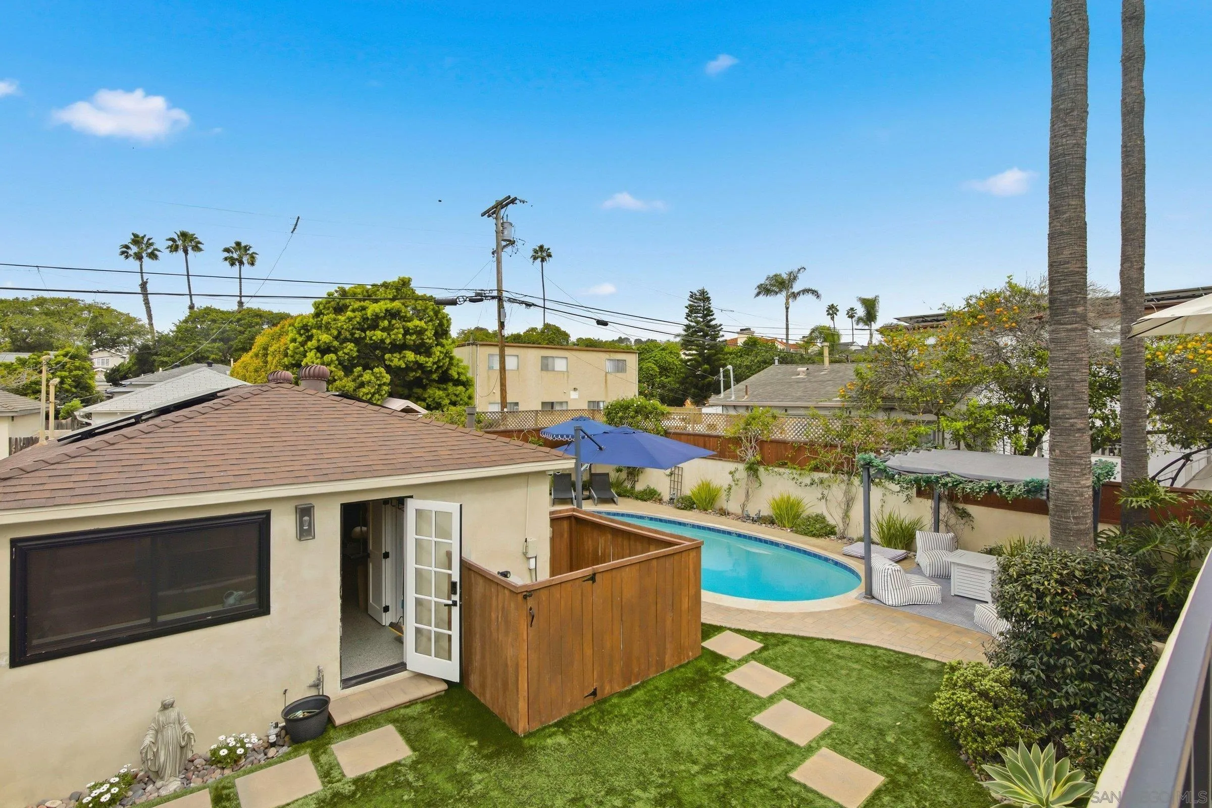 https://cdn.realtyfeed.com/cdn/127/260001842/860f9ff0f9f6eb4a2e4f7c212f3723e9.webp