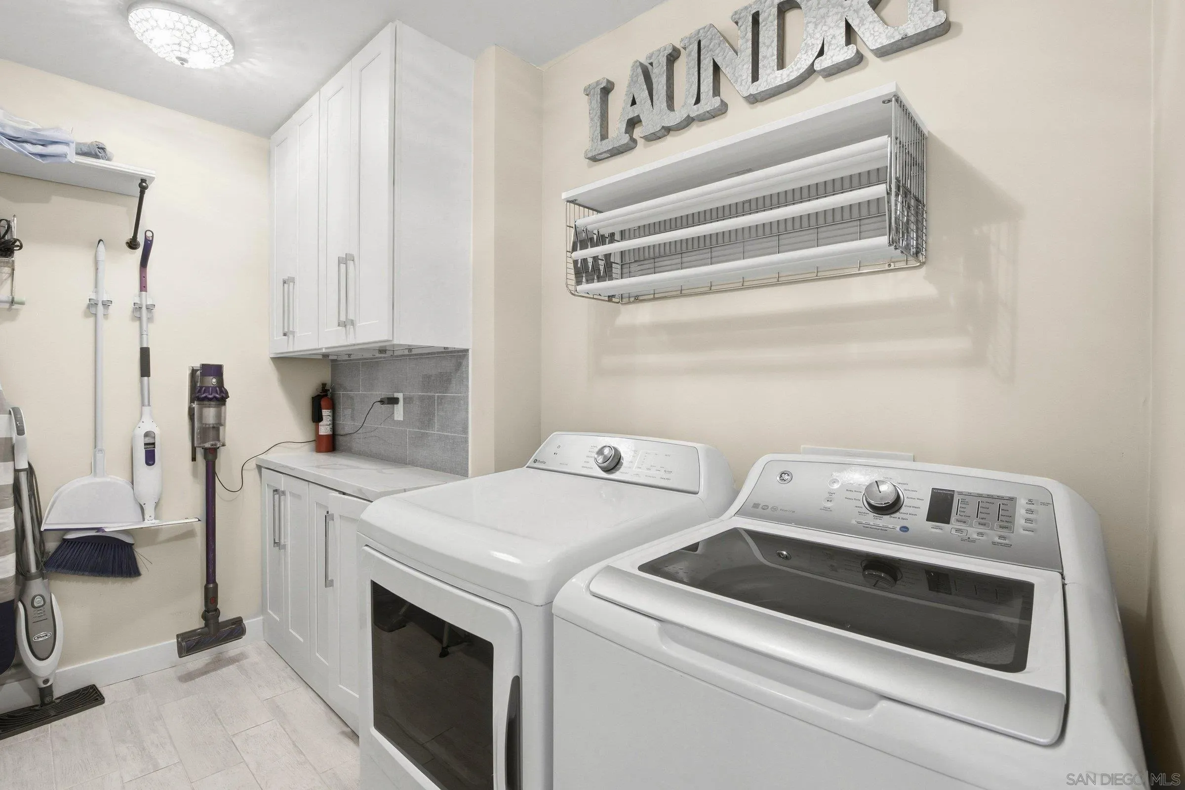 https://cdn.realtyfeed.com/cdn/127/260001842/bb60c029ee6554c4f67862625eee4457.webp