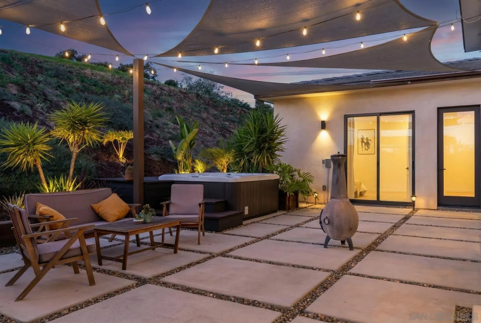 https://cdn.realtyfeed.com/cdn/127/260001843/102baed79bd25a797bef54dd46a323d5.webp