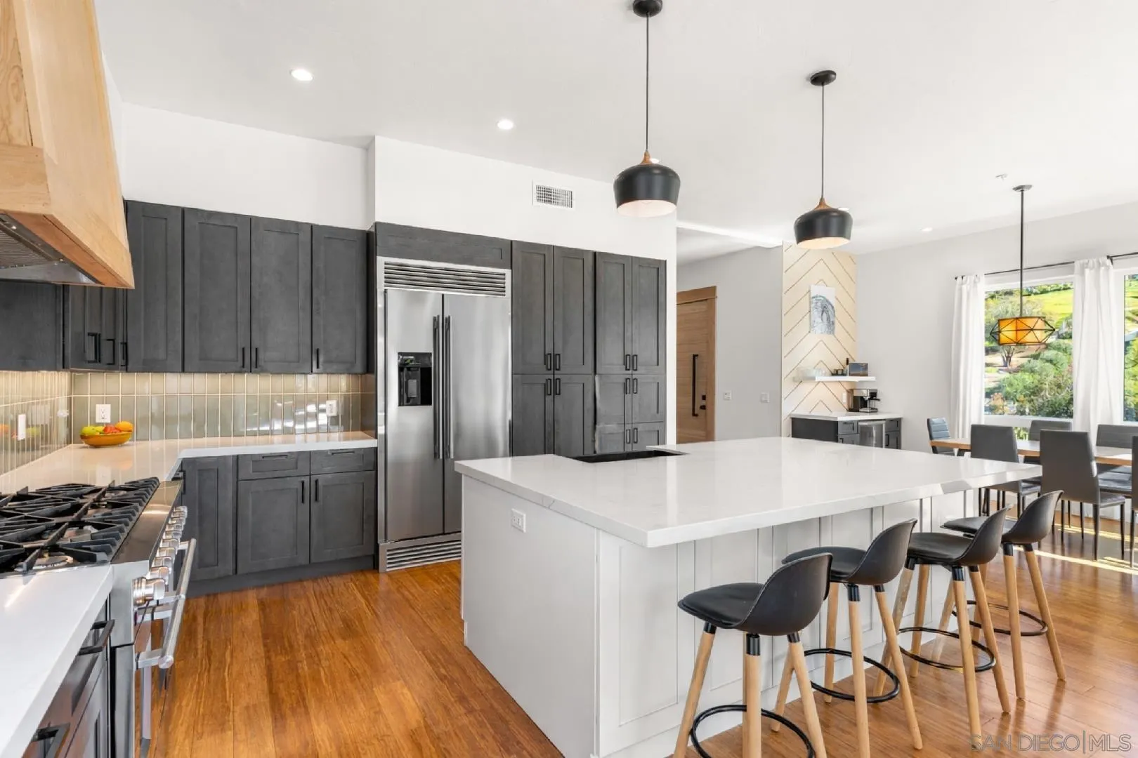 https://cdn.realtyfeed.com/cdn/127/260001843/c15f450a9d01a577cb4467c4f0b49833.webp