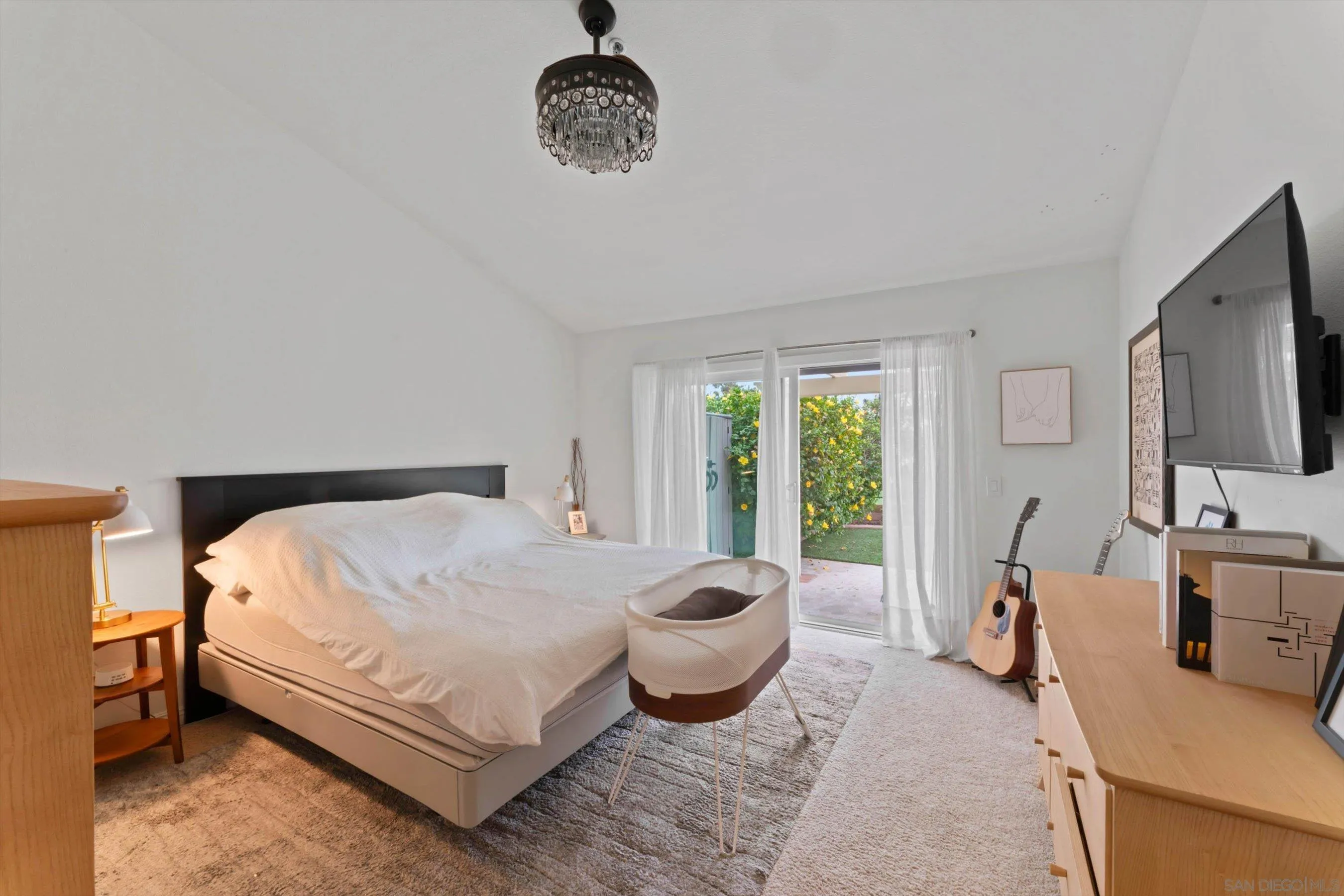 https://cdn.realtyfeed.com/cdn/127/260001844/6e82f5d010f6409887775b901eb7bd1d.webp