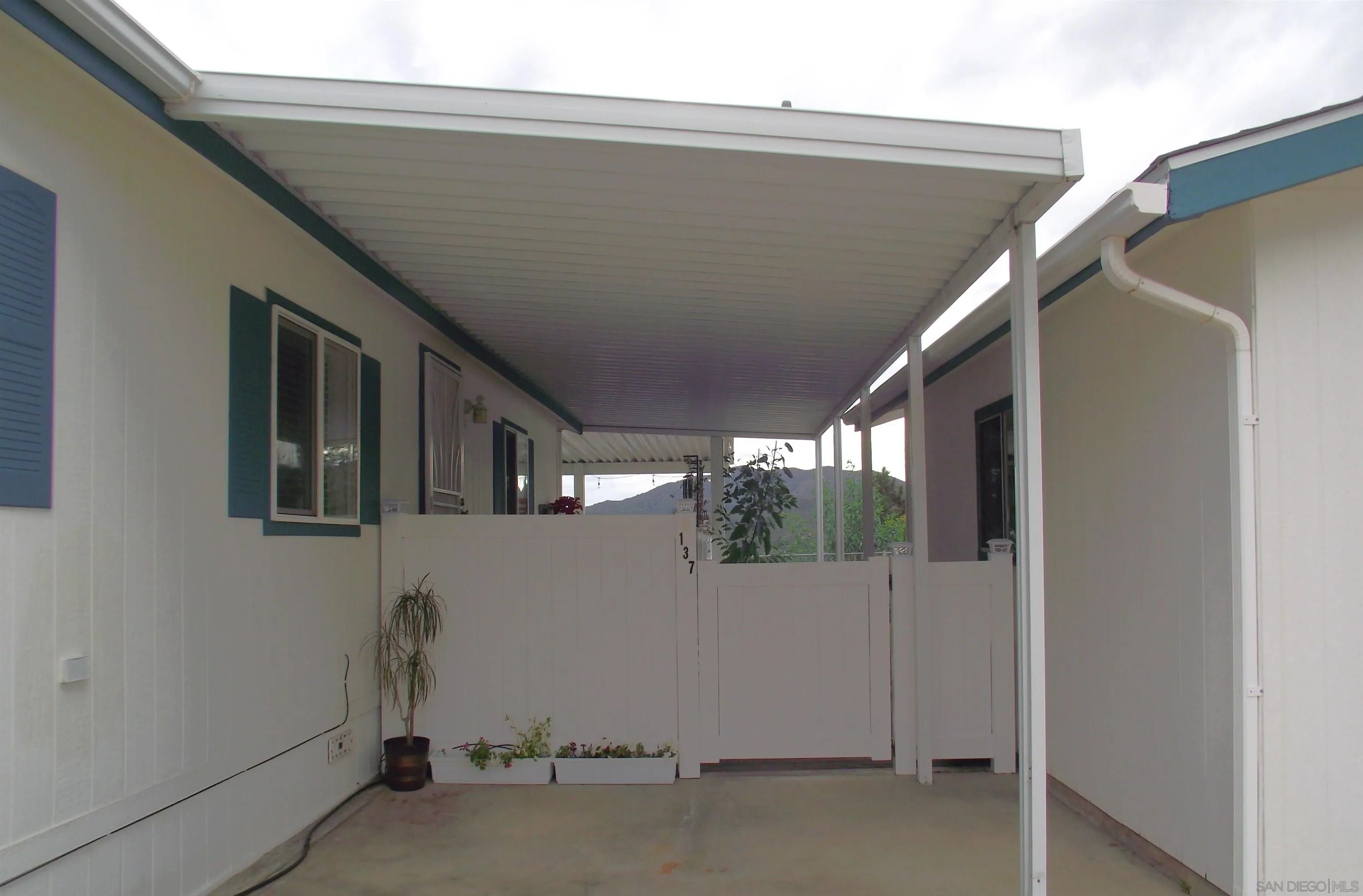 https://cdn.realtyfeed.com/cdn/127/260001845/0d216442a3f166a5f8d89df017d33555.webp