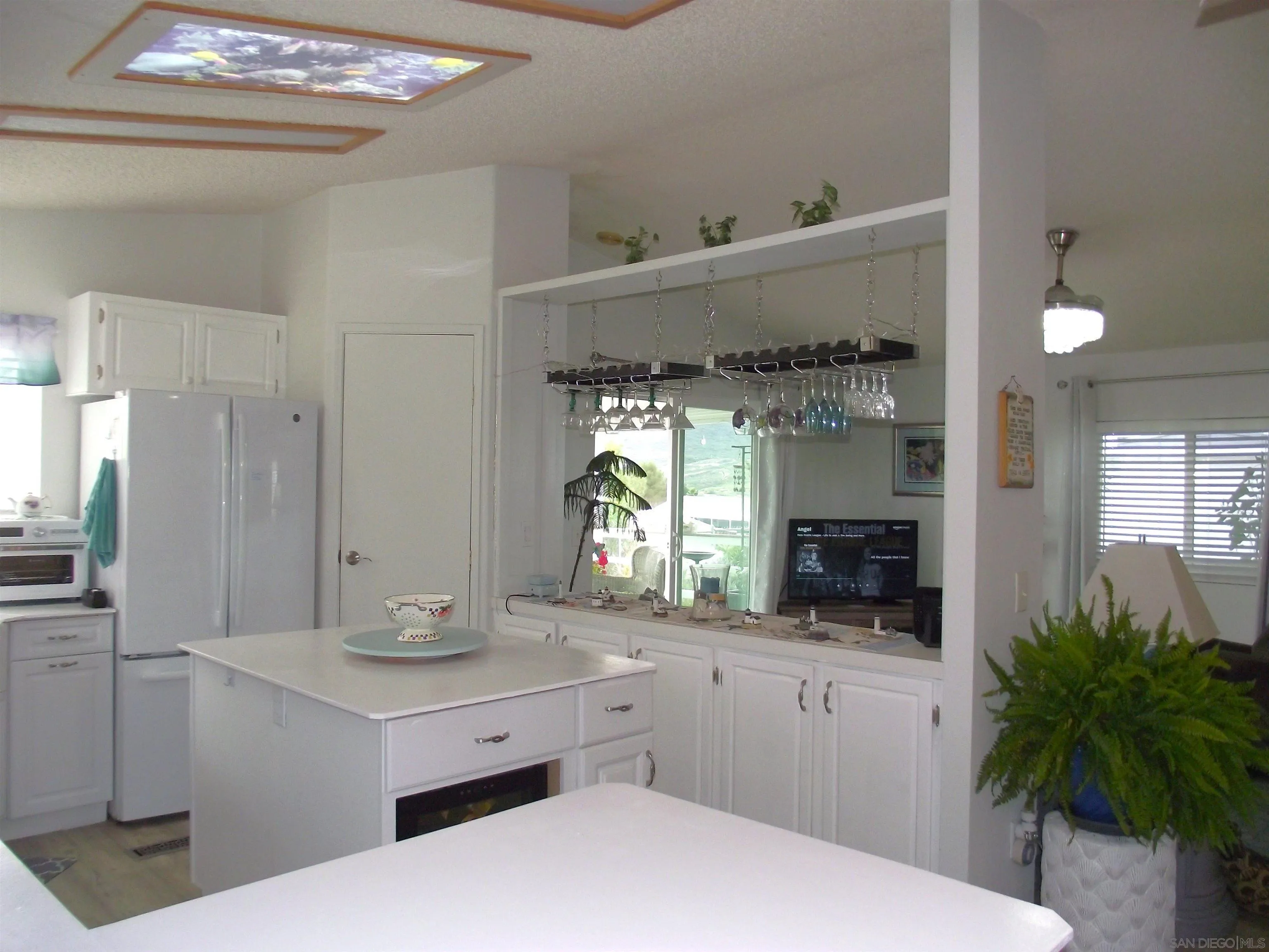 https://cdn.realtyfeed.com/cdn/127/260001845/3457f8e483fc119a16f848b32824a2f5.webp