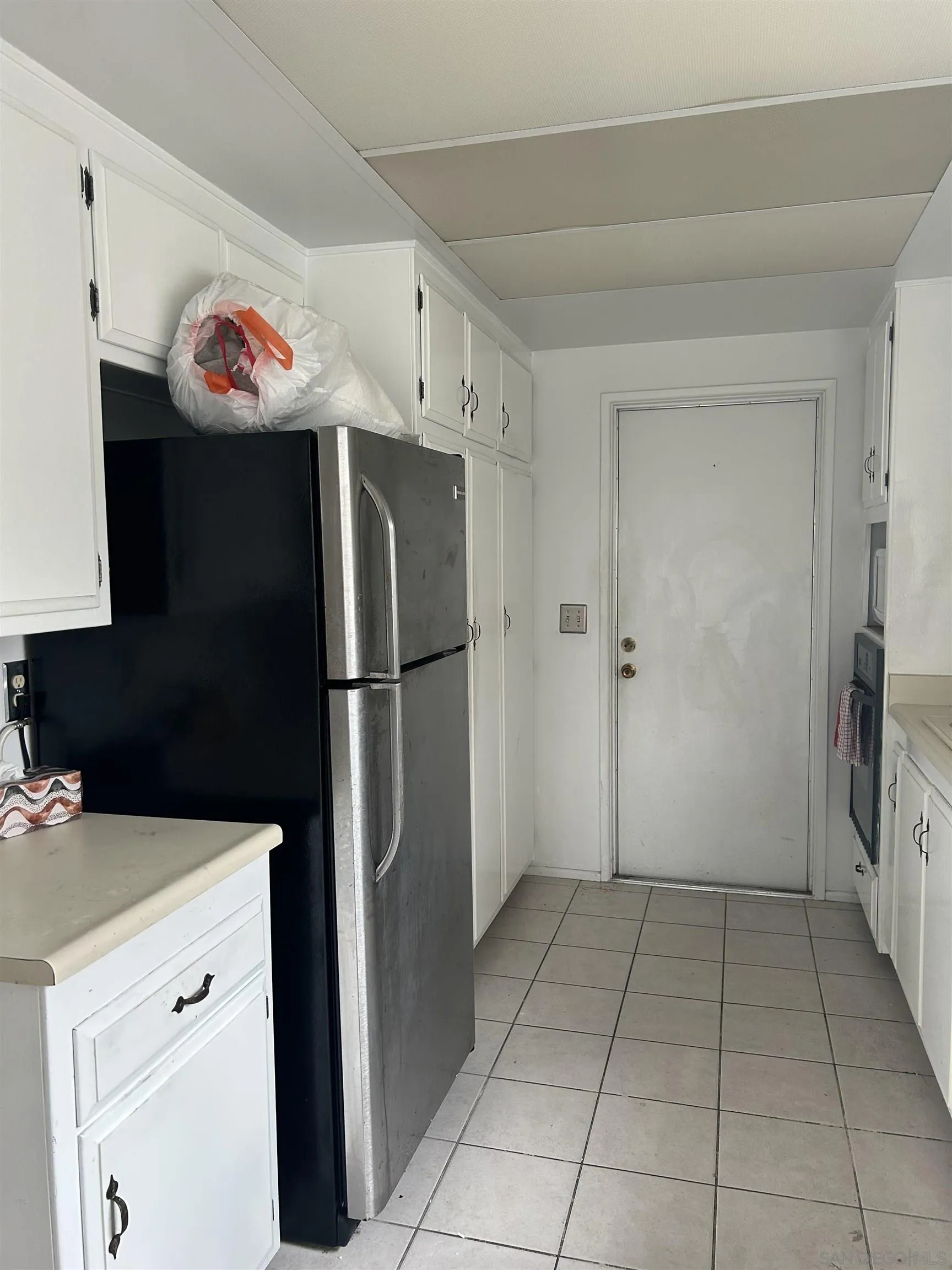 https://cdn.realtyfeed.com/cdn/127/260001847/05a388a272ffeae765a3559884862ddc.webp