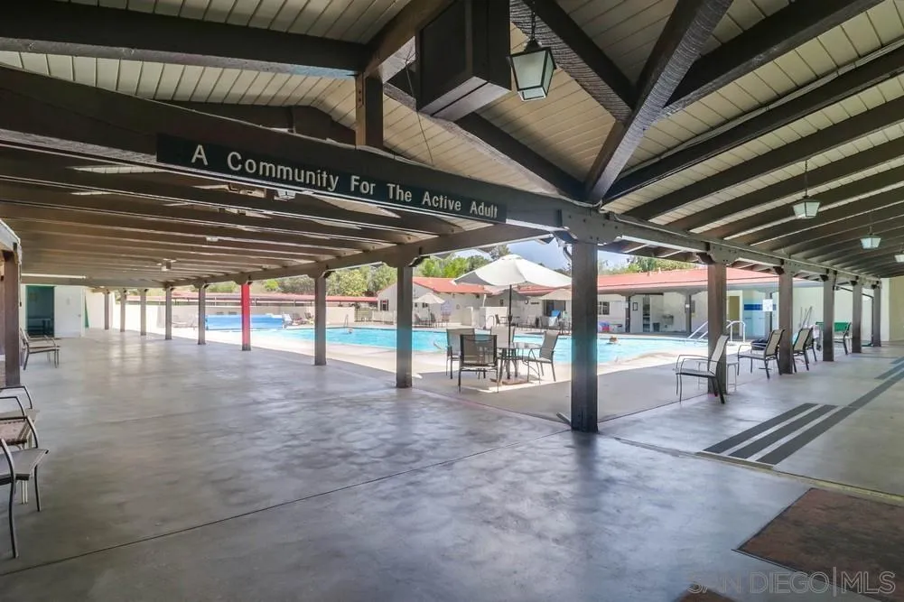 https://cdn.realtyfeed.com/cdn/127/260001847/4c363cf38b0ea105d83f64642f4f785e.webp
