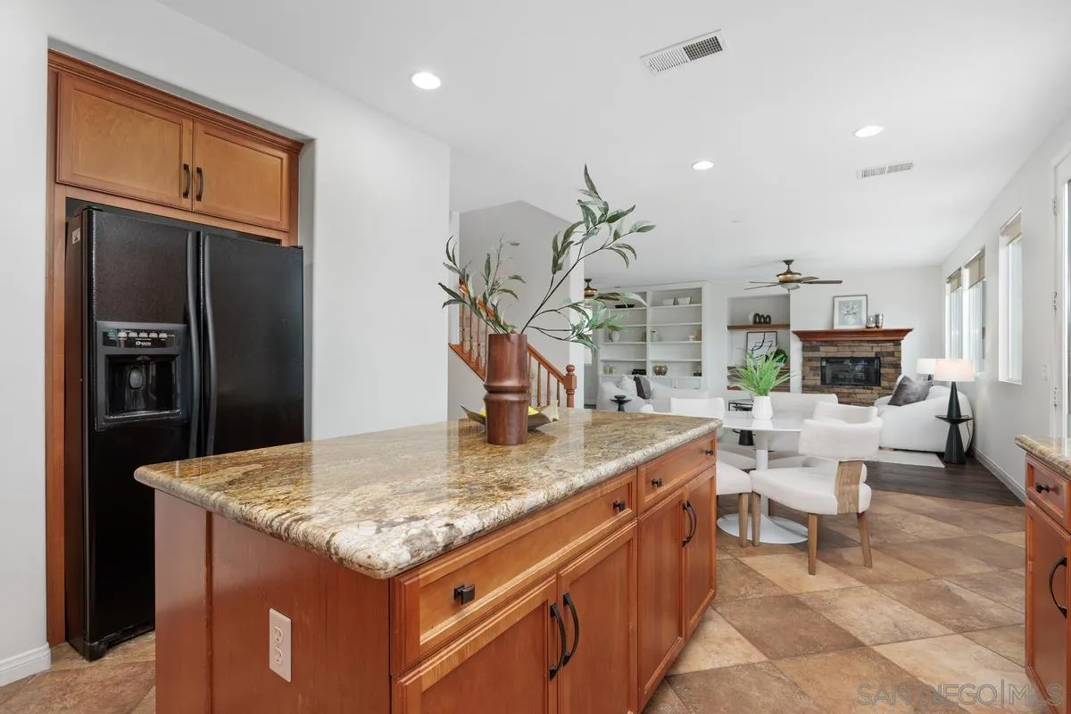 https://cdn.realtyfeed.com/cdn/127/260001850/6ad874200a742b050c43266de2d457a8.webp