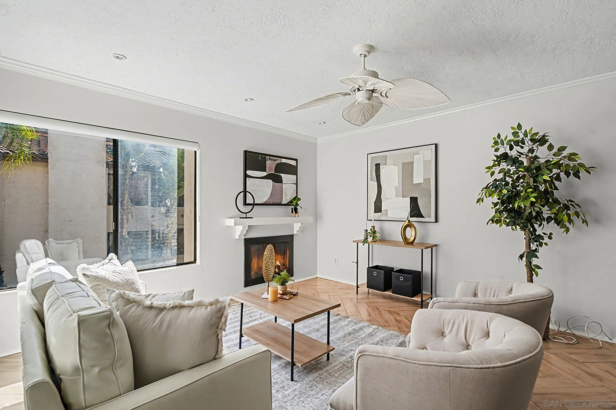 https://cdn.realtyfeed.com/cdn/127/260001851/c22396acb3ebb29948cc653701cb9439.webp