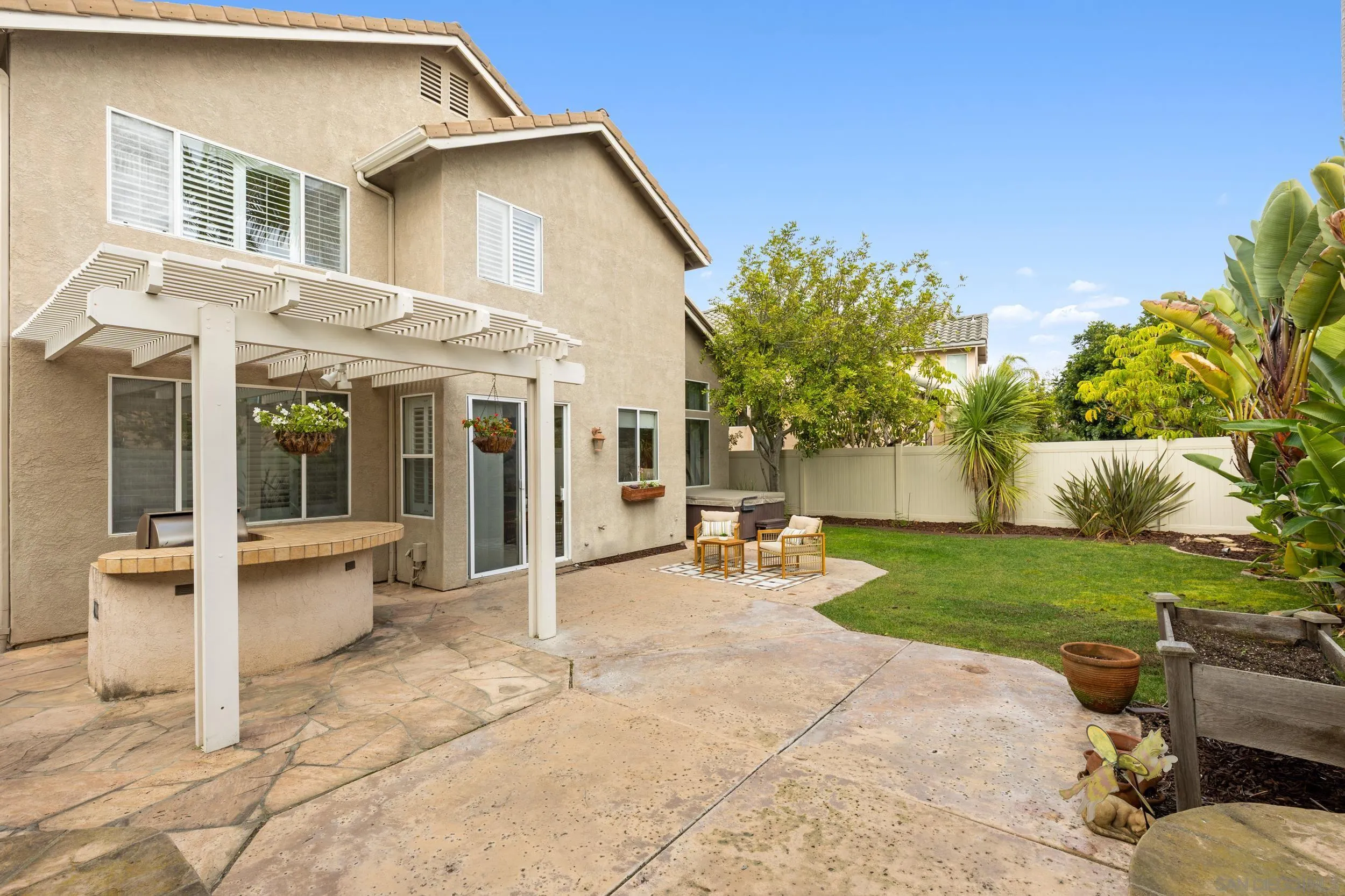 https://cdn.realtyfeed.com/cdn/127/260001854/b2eafca28bb76e9ed02a163821382a6d.webp