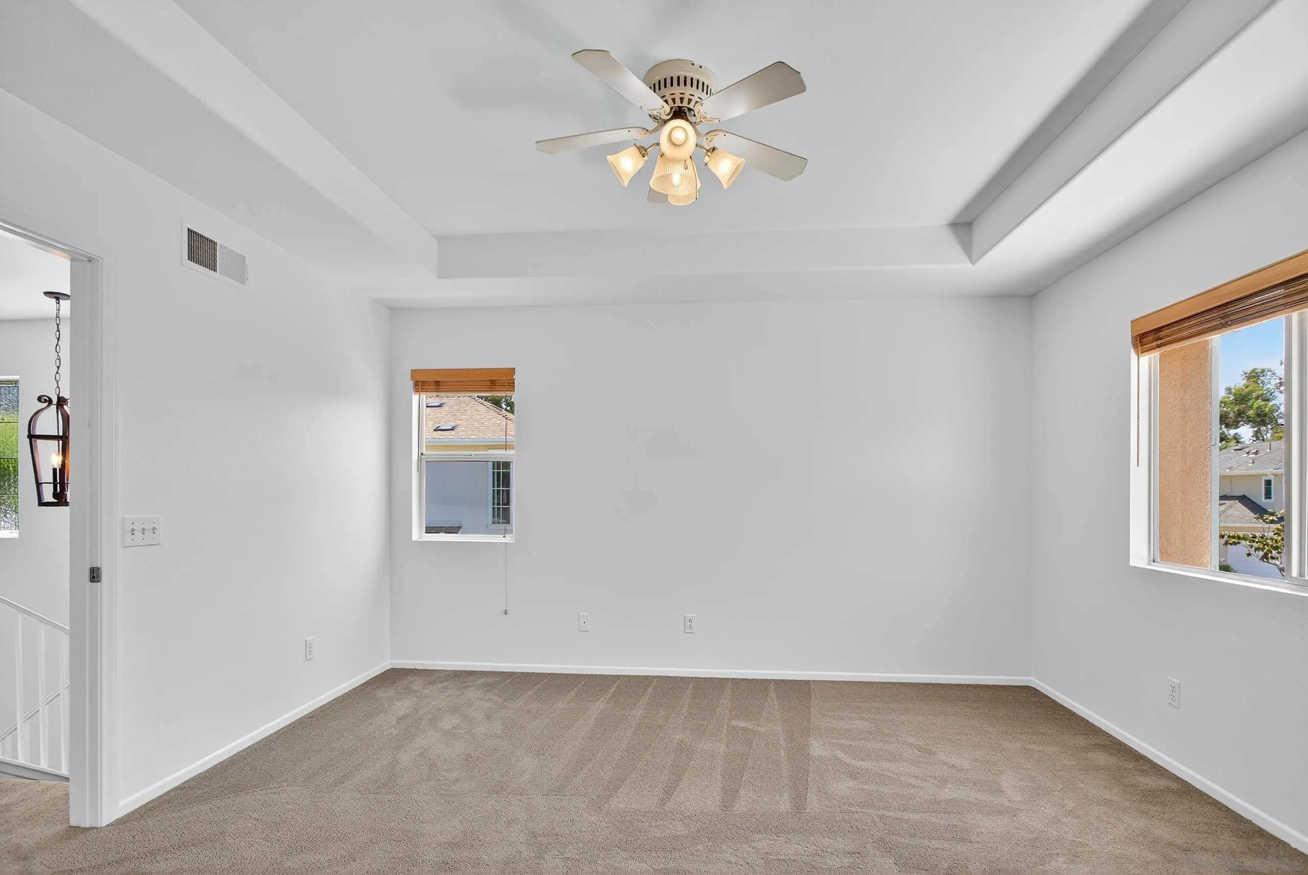https://cdn.realtyfeed.com/cdn/127/260001855/672adaa2fff0cb2574c9796a43547447.webp