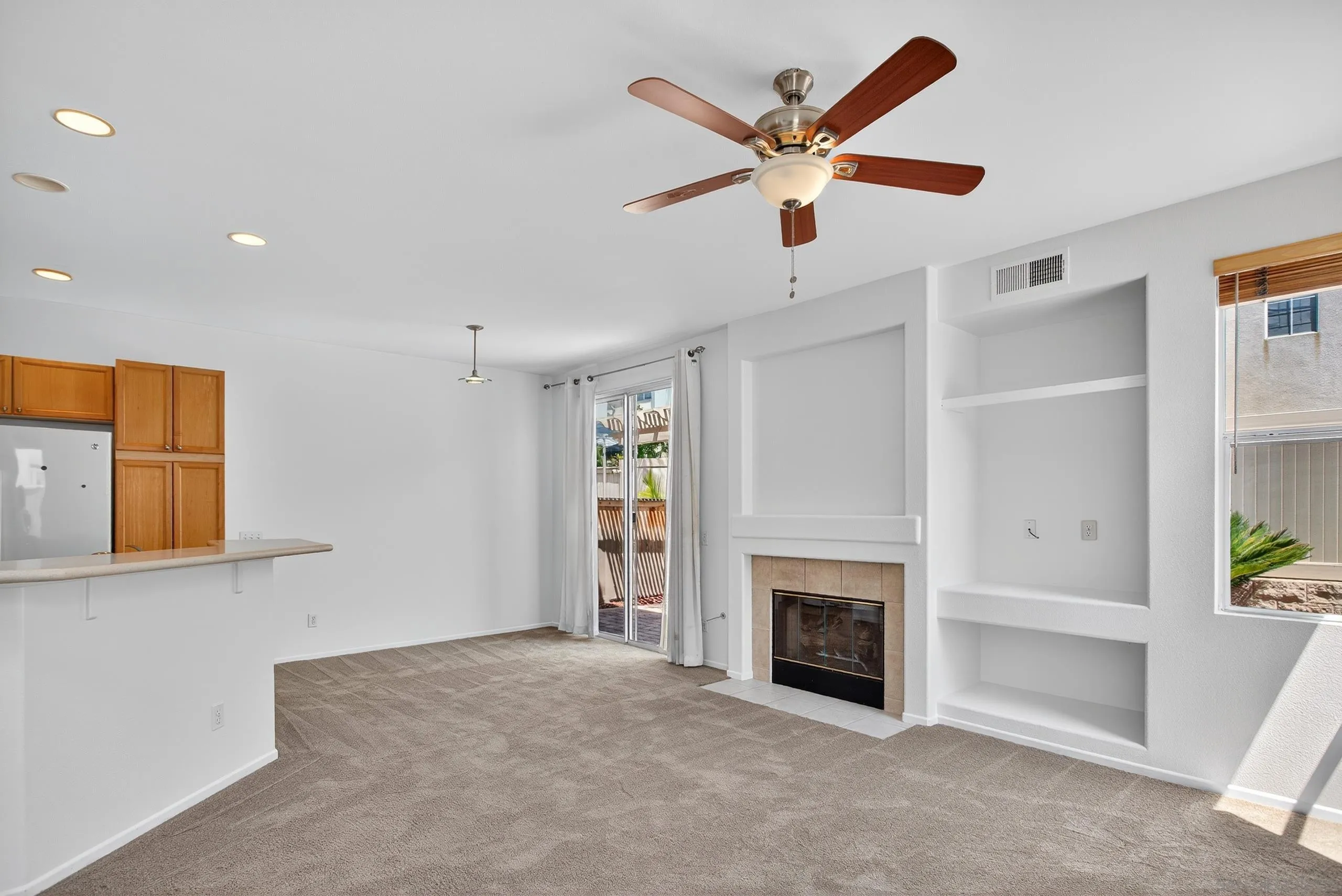 https://cdn.realtyfeed.com/cdn/127/260001855/f4a608cb0f9c2dde9a4704895761126c.webp