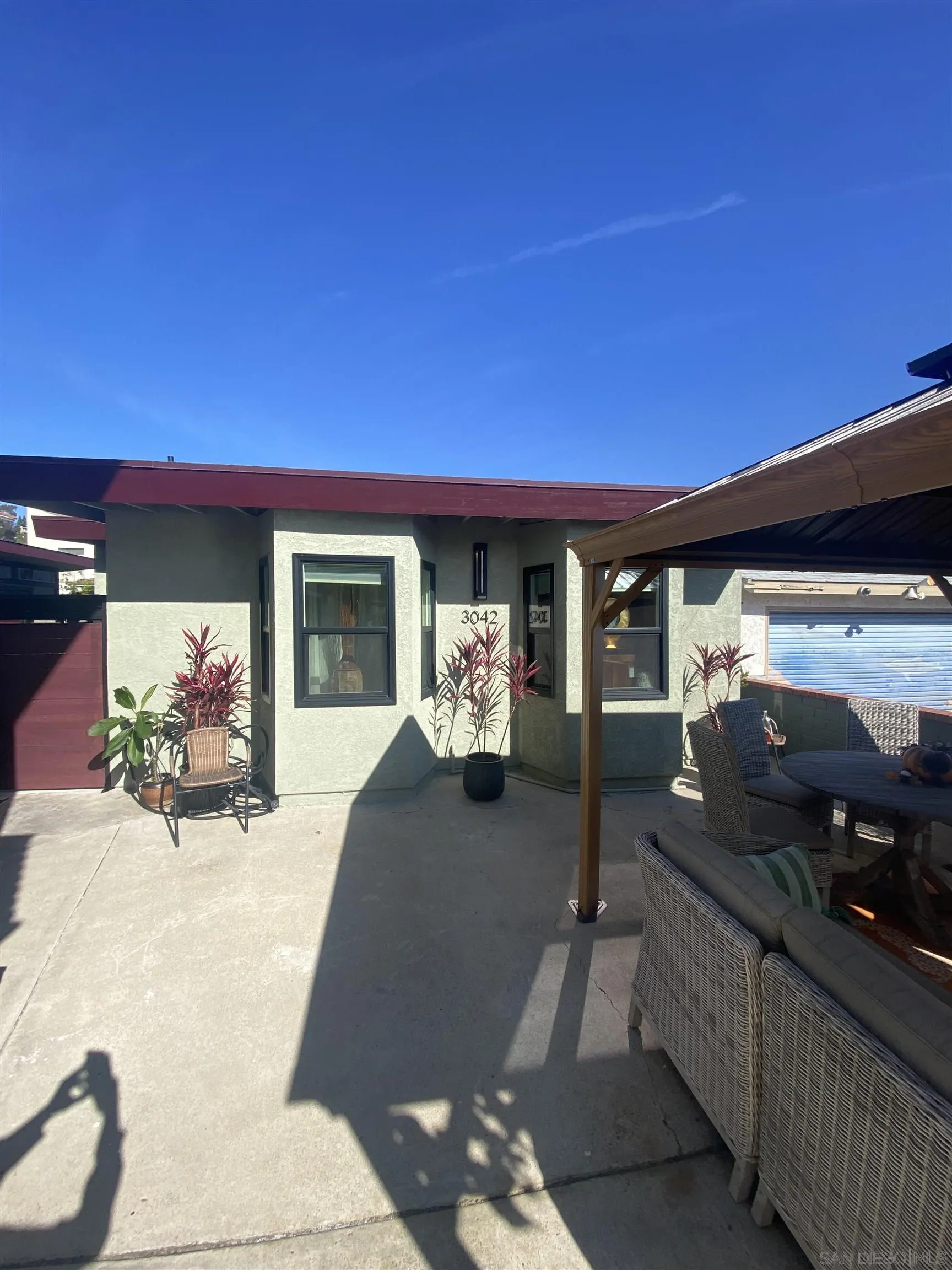 Featured listings