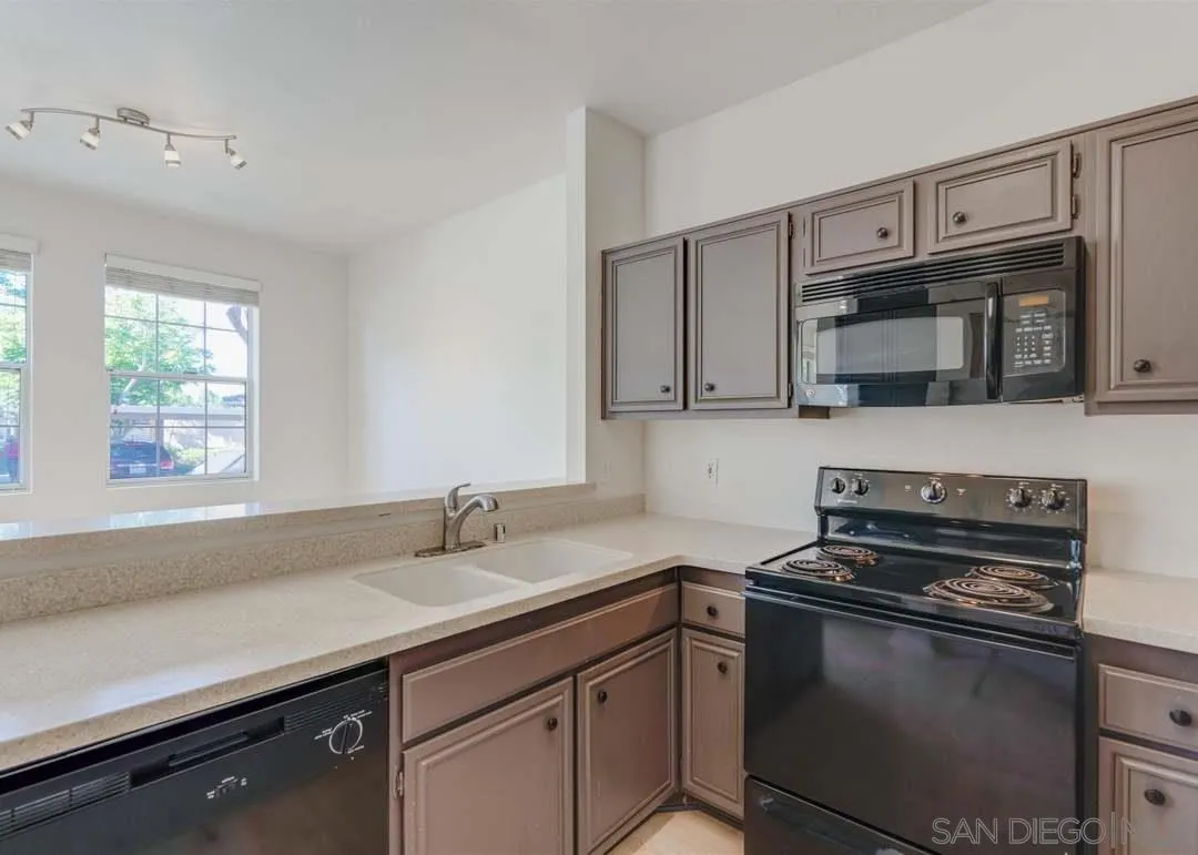 Photo #6: 260001858 Listing: Photo #6