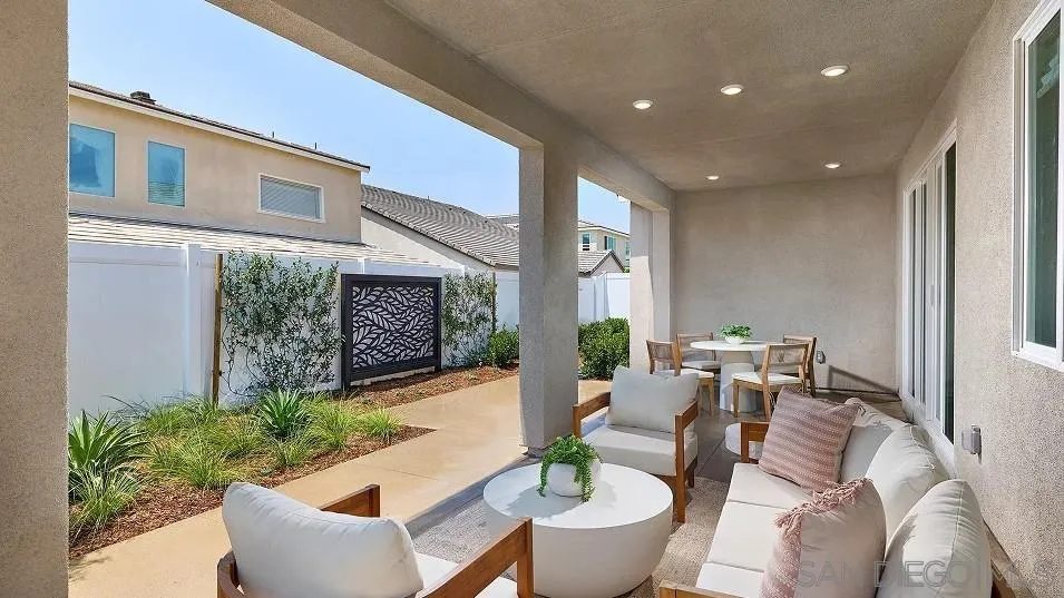 https://cdn.realtyfeed.com/cdn/127/260001859/8e8dff0ab97f53cf556e11510b638e54.webp
