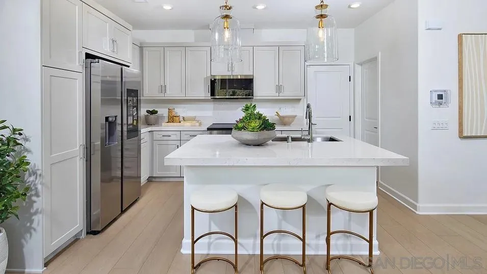 Photo #2: 260001862 Listing: Photo #2