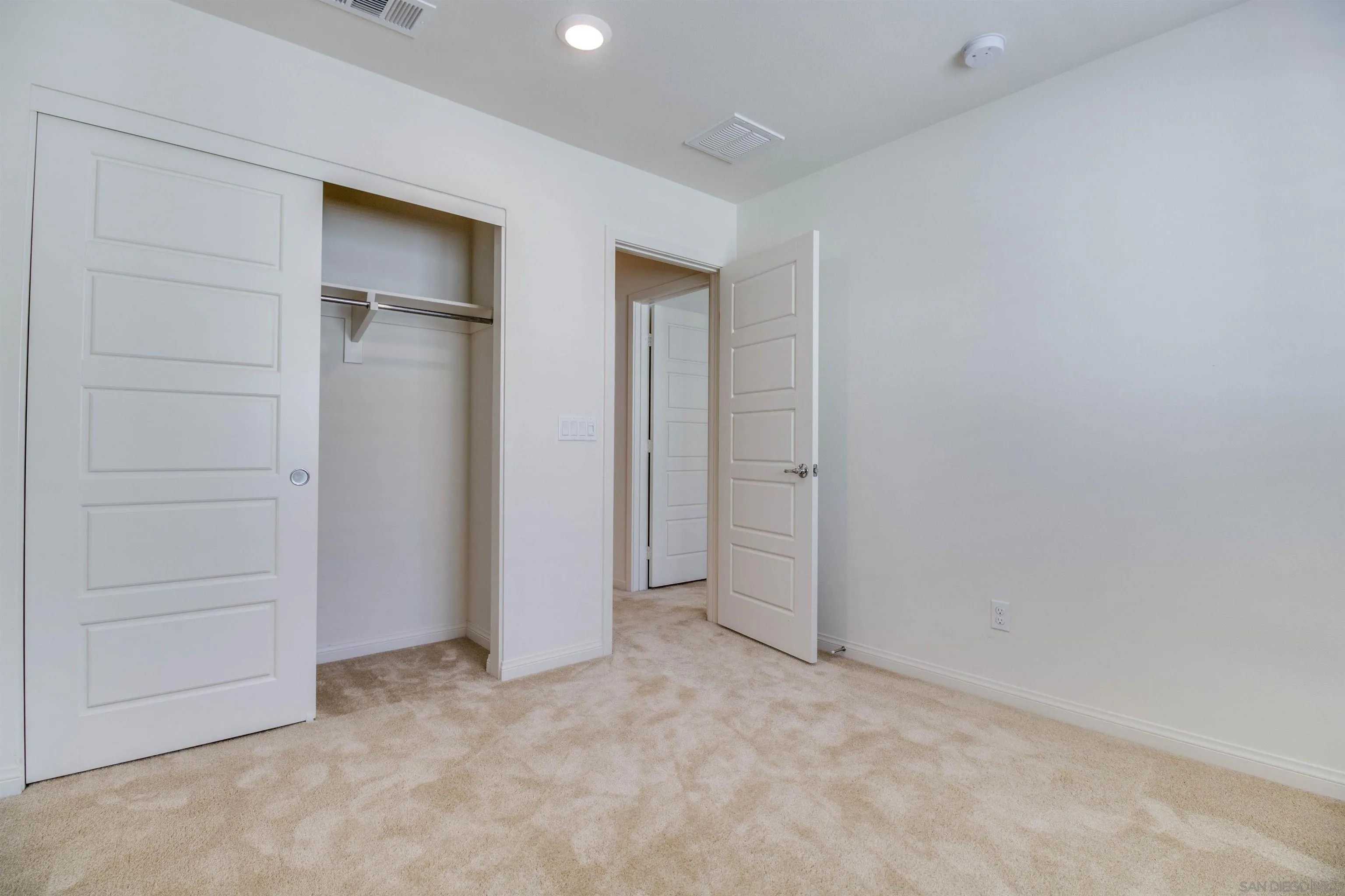 Photo #19: 260001864 Listing: Photo #19