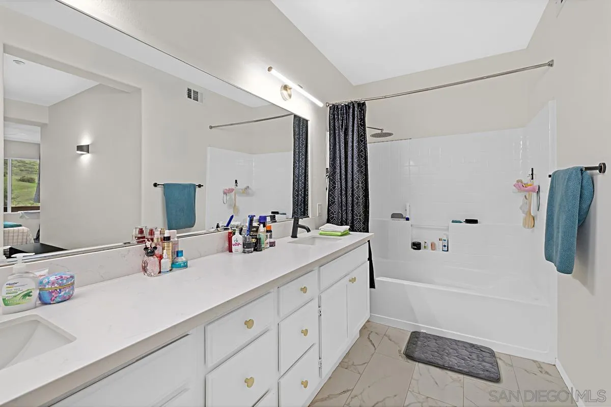 Photo #10: 260001865 Listing: Photo #10