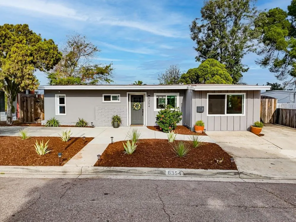 https://cdn.realtyfeed.com/cdn/127/260001866/3f41cc9e797f052bd6d542eb8f3a5e7b.webp