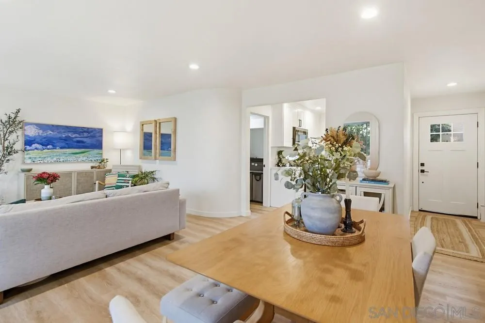 https://cdn.realtyfeed.com/cdn/127/260001866/efdf9211fcb962cfabfc609d6620235a.webp