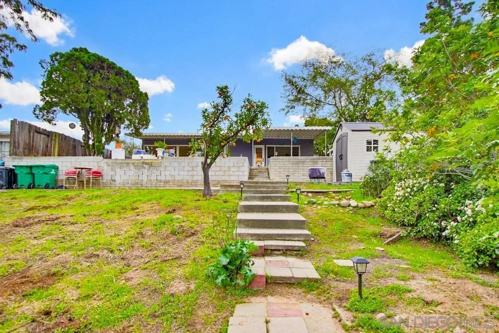 https://cdn.realtyfeed.com/cdn/127/260001866/f2a54f43662183e685f1550d7bf17994.webp