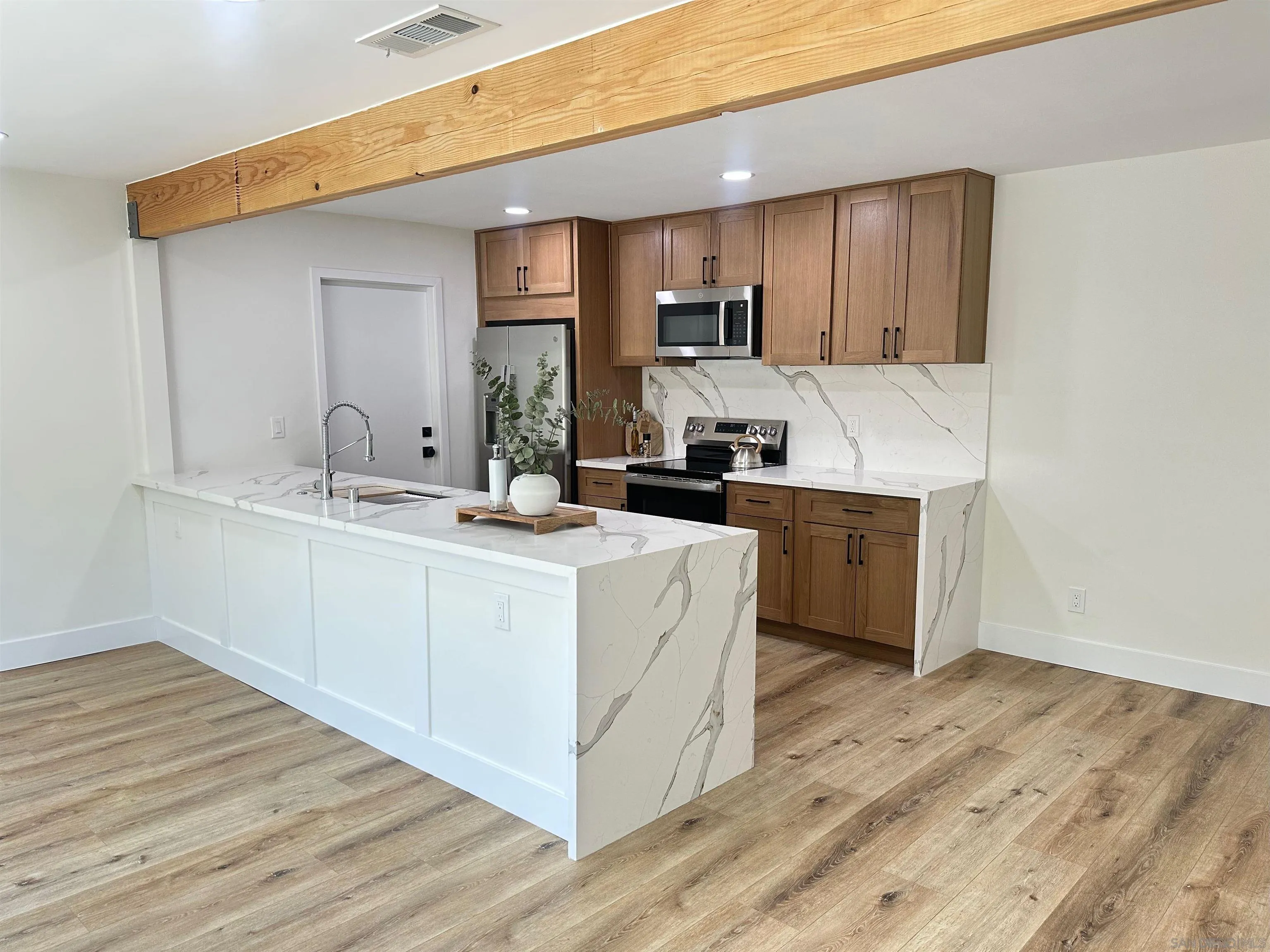 https://cdn.realtyfeed.com/cdn/127/260001869/006ed0d936d338ba5874048288263526.webp