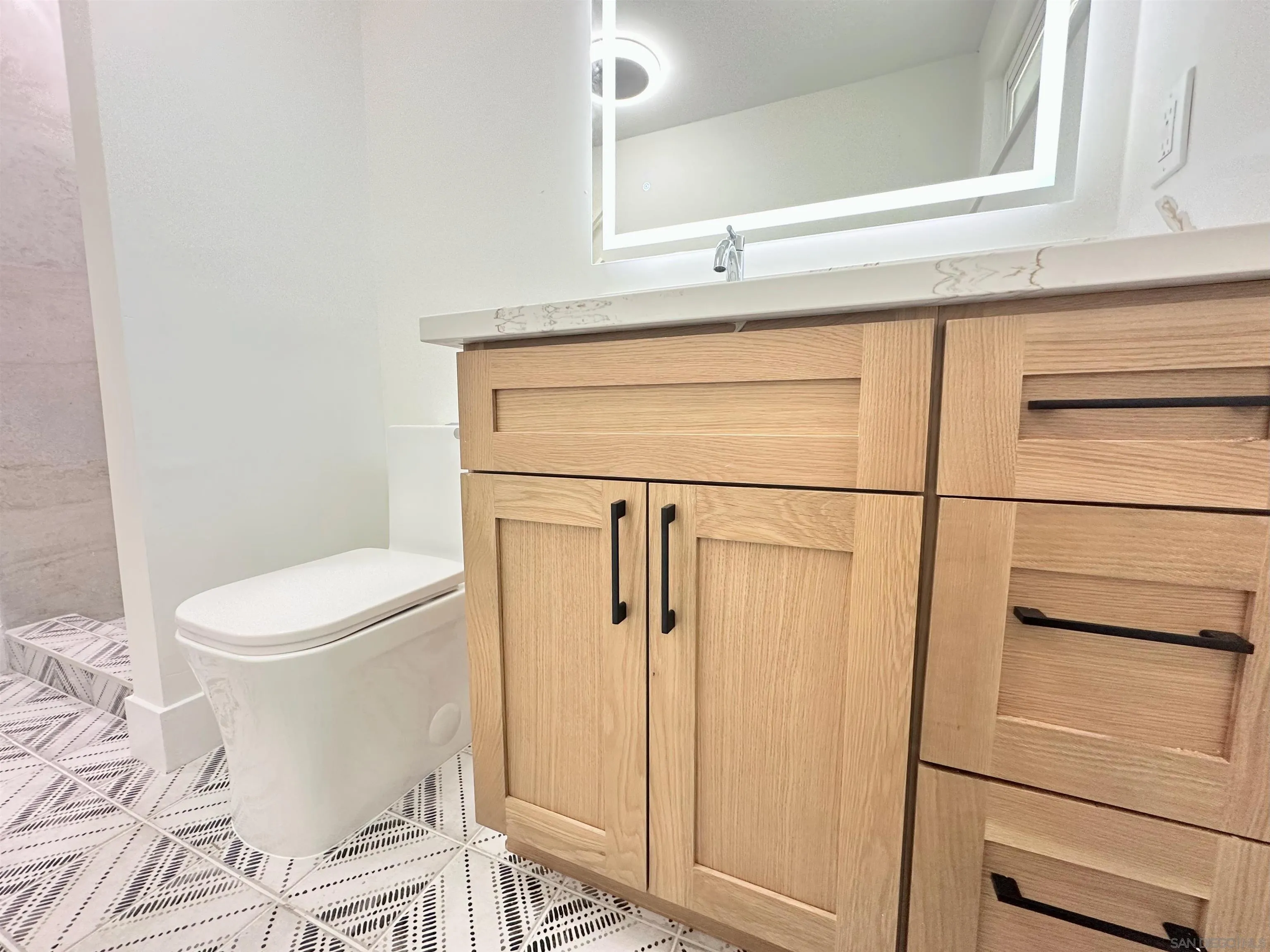 https://cdn.realtyfeed.com/cdn/127/260001869/22d285595149c51af804dc84896efdaa.webp