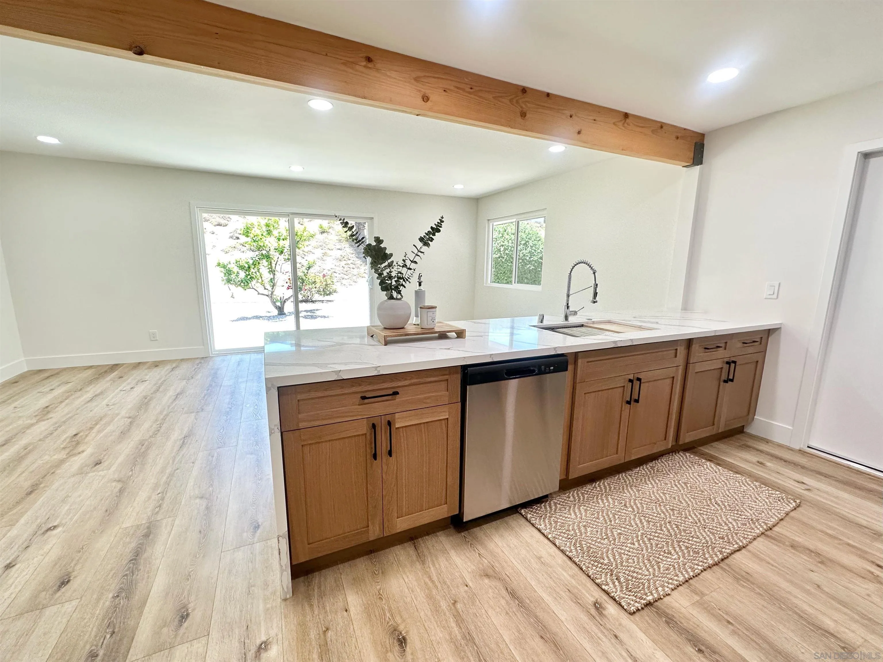 https://cdn.realtyfeed.com/cdn/127/260001869/5466b2941f118a473567d9c9b1a6e650.webp