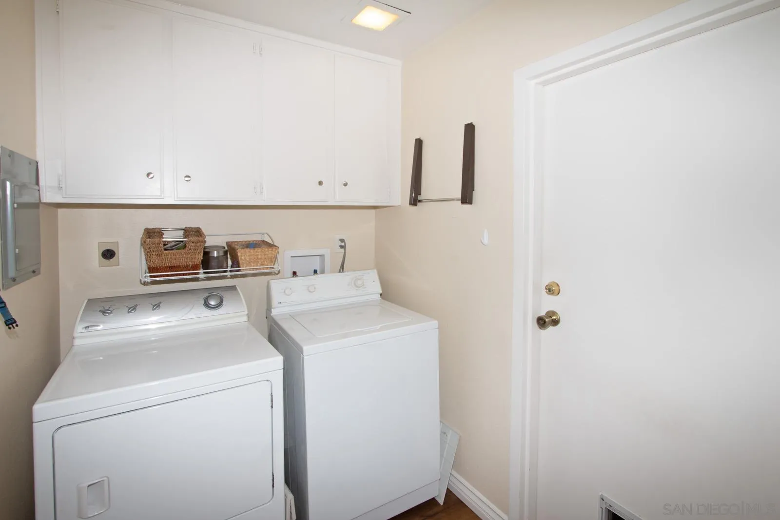 Photo #13: 260001870 Listing: Photo #13