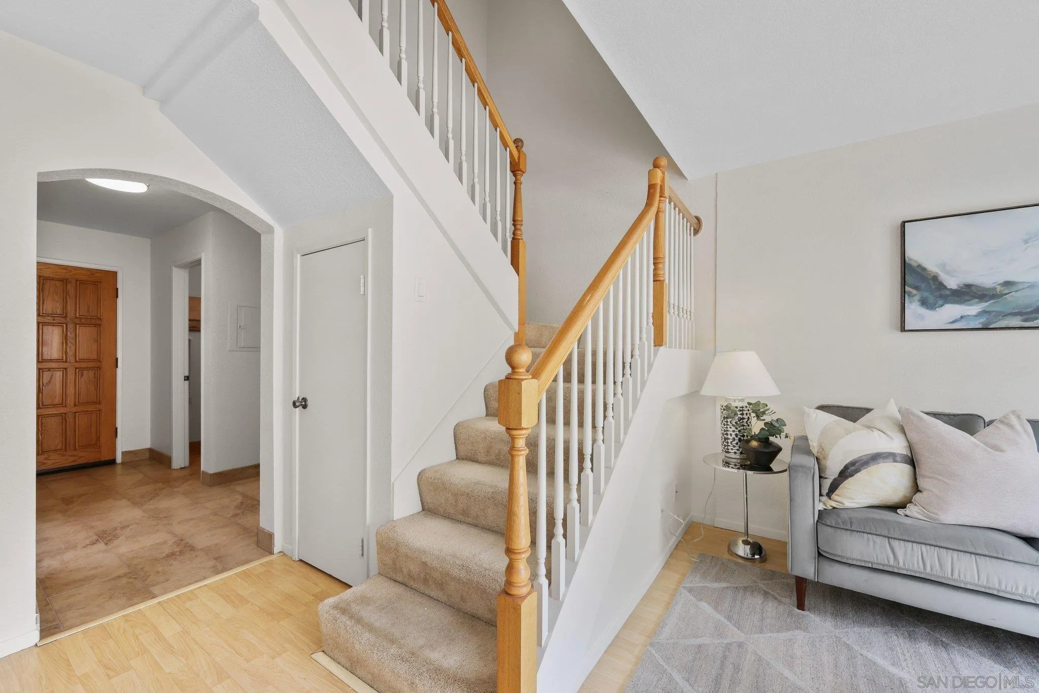 https://cdn.realtyfeed.com/cdn/127/260001871/41cdc10f6a7c31fd1e90932cfd6b6303.webp