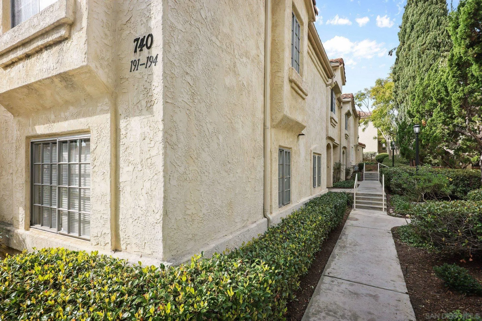 https://cdn.realtyfeed.com/cdn/127/260001871/83a43381311d15c0e38bd30c8aa39330.webp